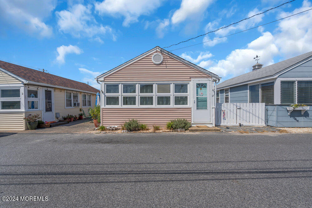 27 4th Lane #108, Seaside Park, New Jersey image 4