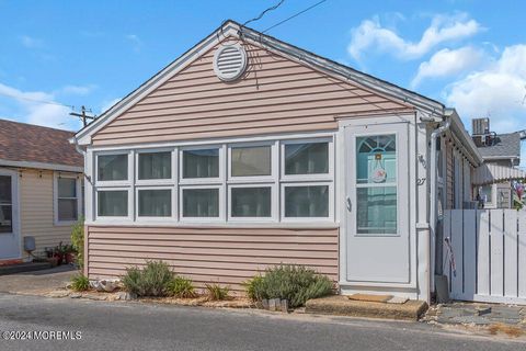 27 4th Lane Unit 108, Seaside Park, NJ 08752 - MLS#: 22423466