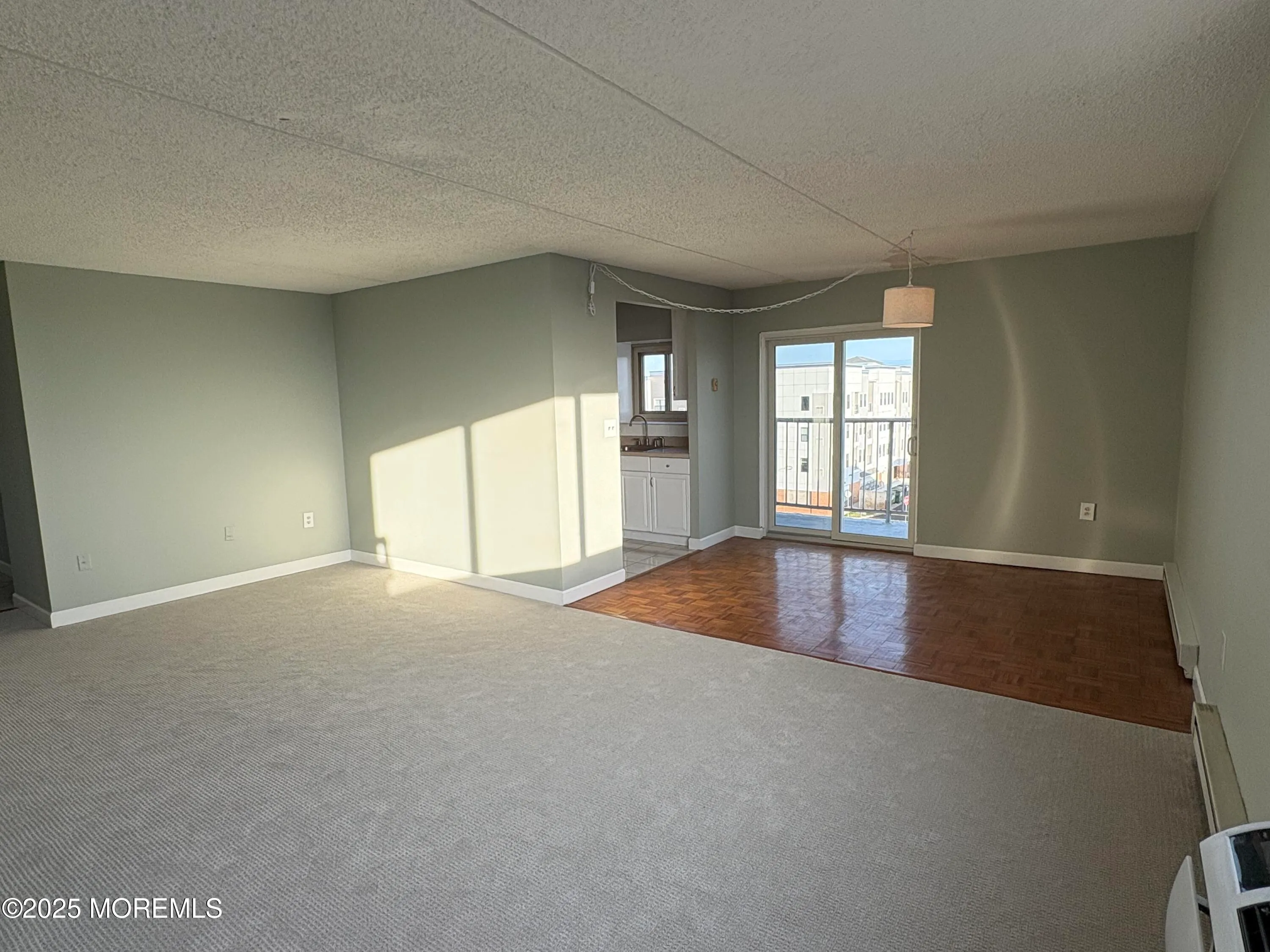 Belmar, New Jersey 07719, United States, 1 Bedroom Bedrooms, ,1 BathroomBathrooms,Residential,Active,252421