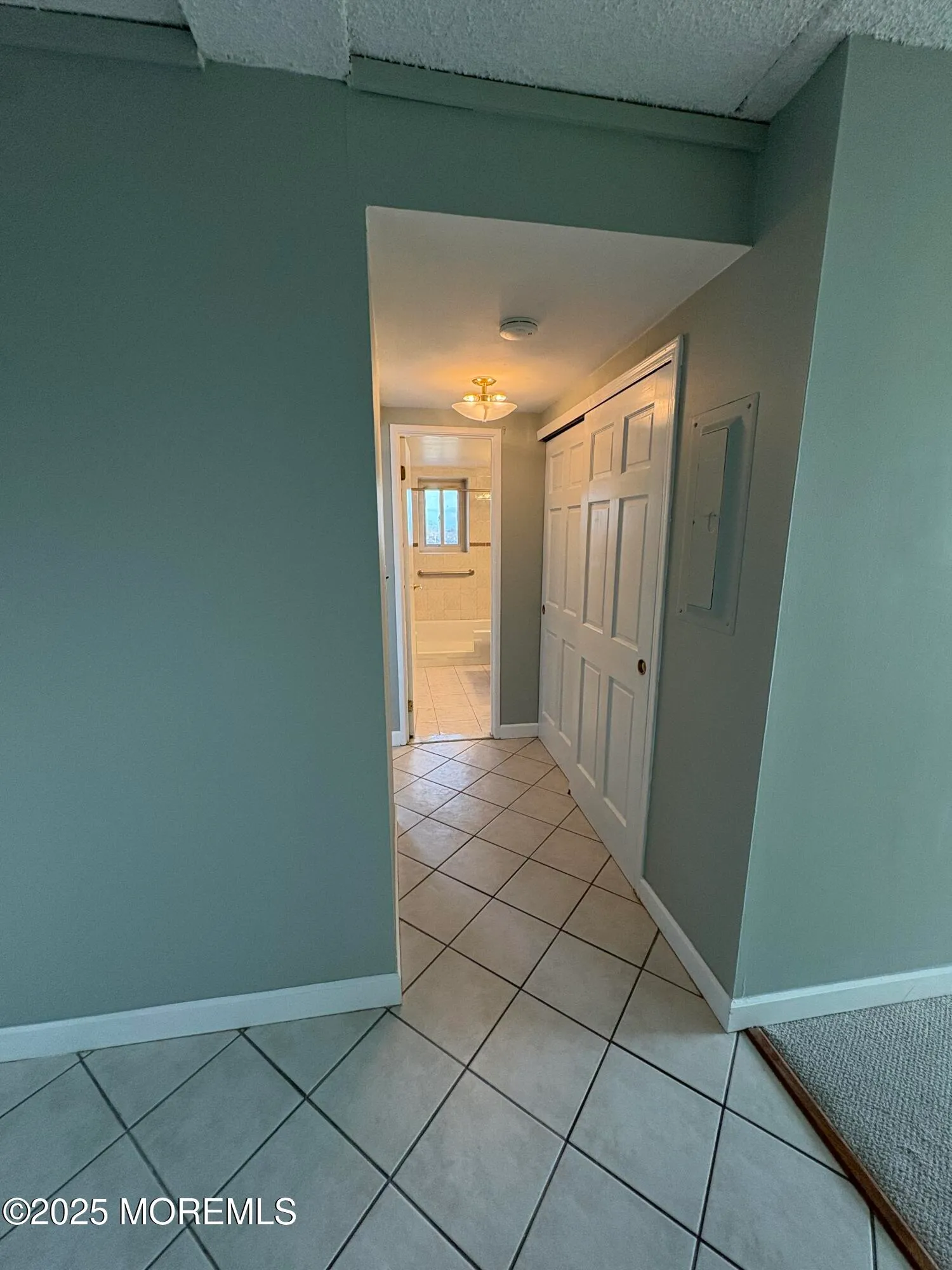 Belmar, New Jersey 07719, United States, 1 Bedroom Bedrooms, ,1 BathroomBathrooms,Residential,Active,252421