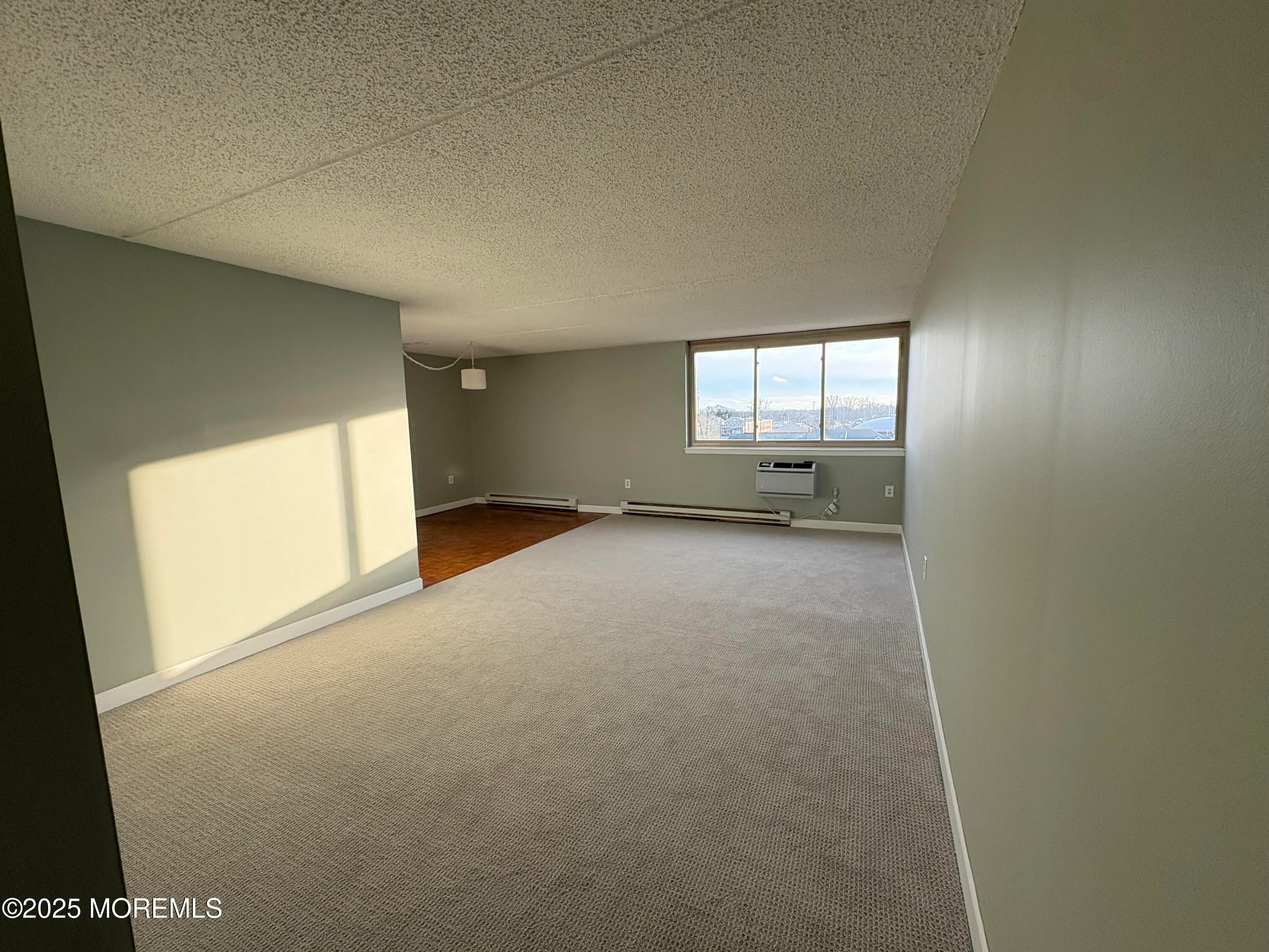 Belmar, New Jersey 07719, United States, 1 Bedroom Bedrooms, ,1 BathroomBathrooms,Residential,Active,252421