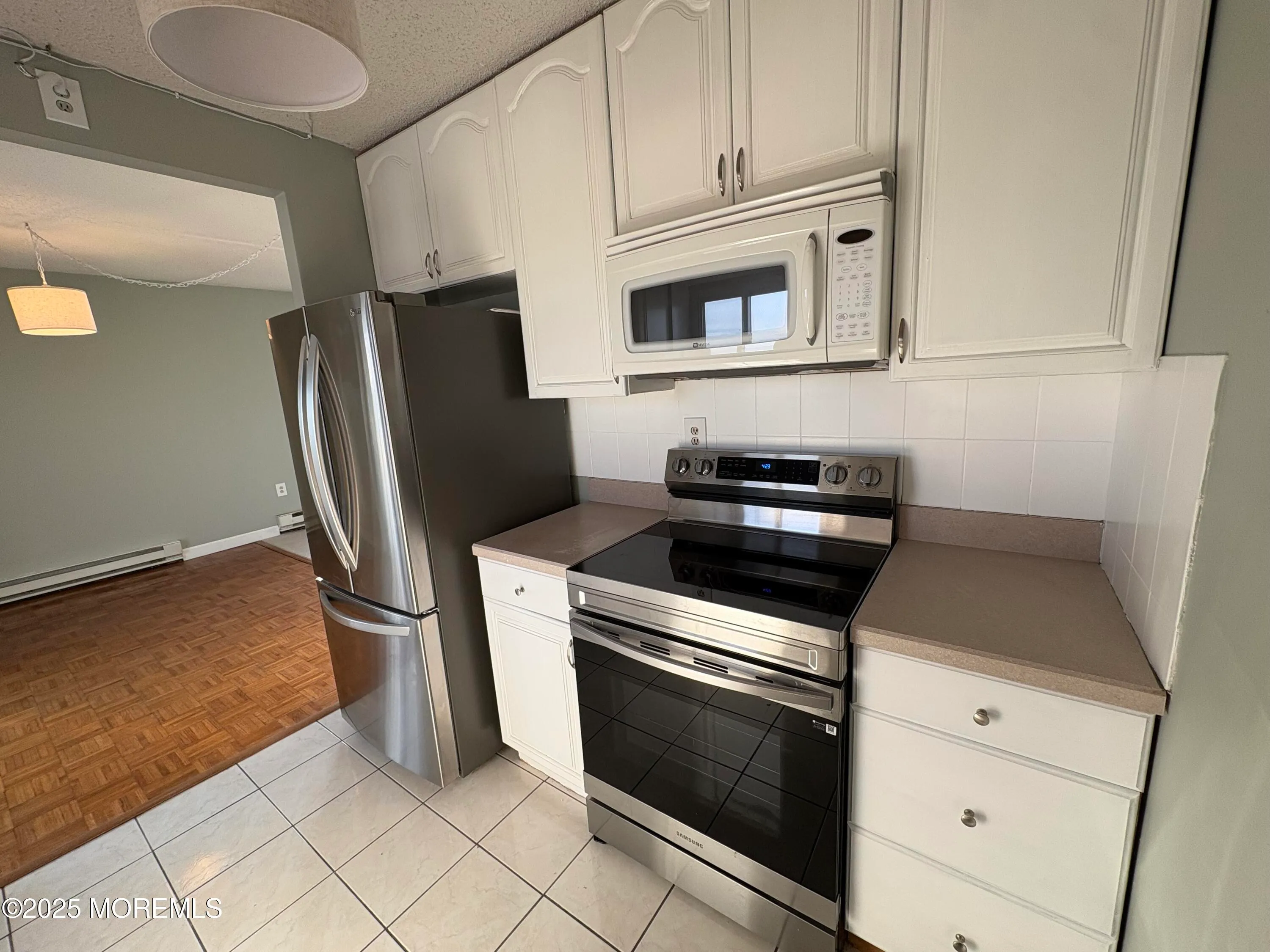 Belmar, New Jersey 07719, United States, 1 Bedroom Bedrooms, ,1 BathroomBathrooms,Residential,Active,252421