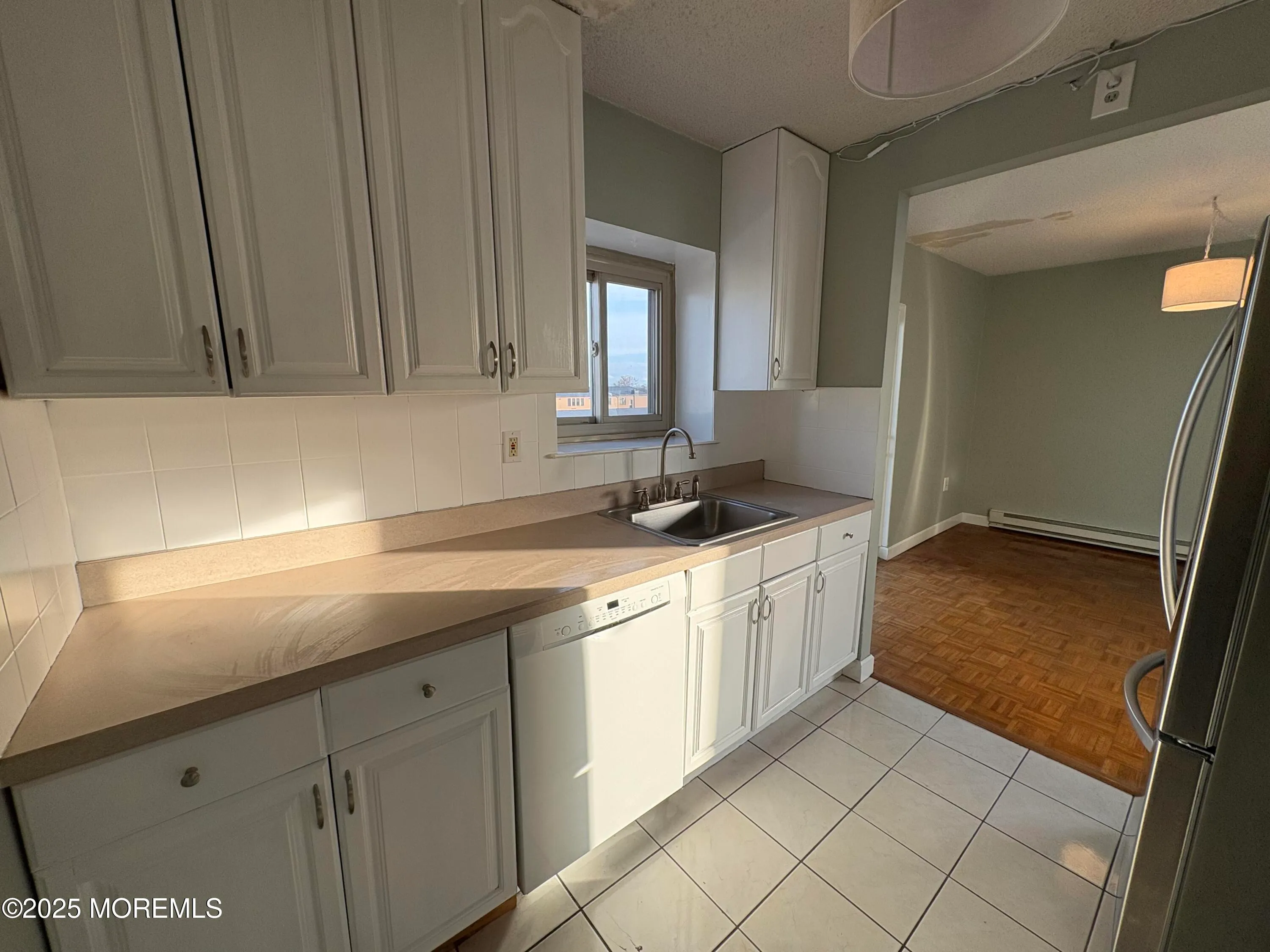 Belmar, New Jersey 07719, United States, 1 Bedroom Bedrooms, ,1 BathroomBathrooms,Residential,Active,252421