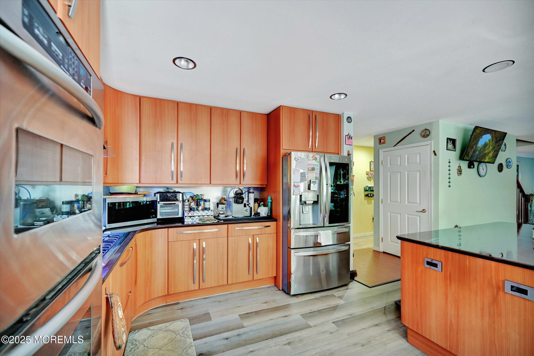 20 Deer Run Drive, Millstone, New Jersey image 7