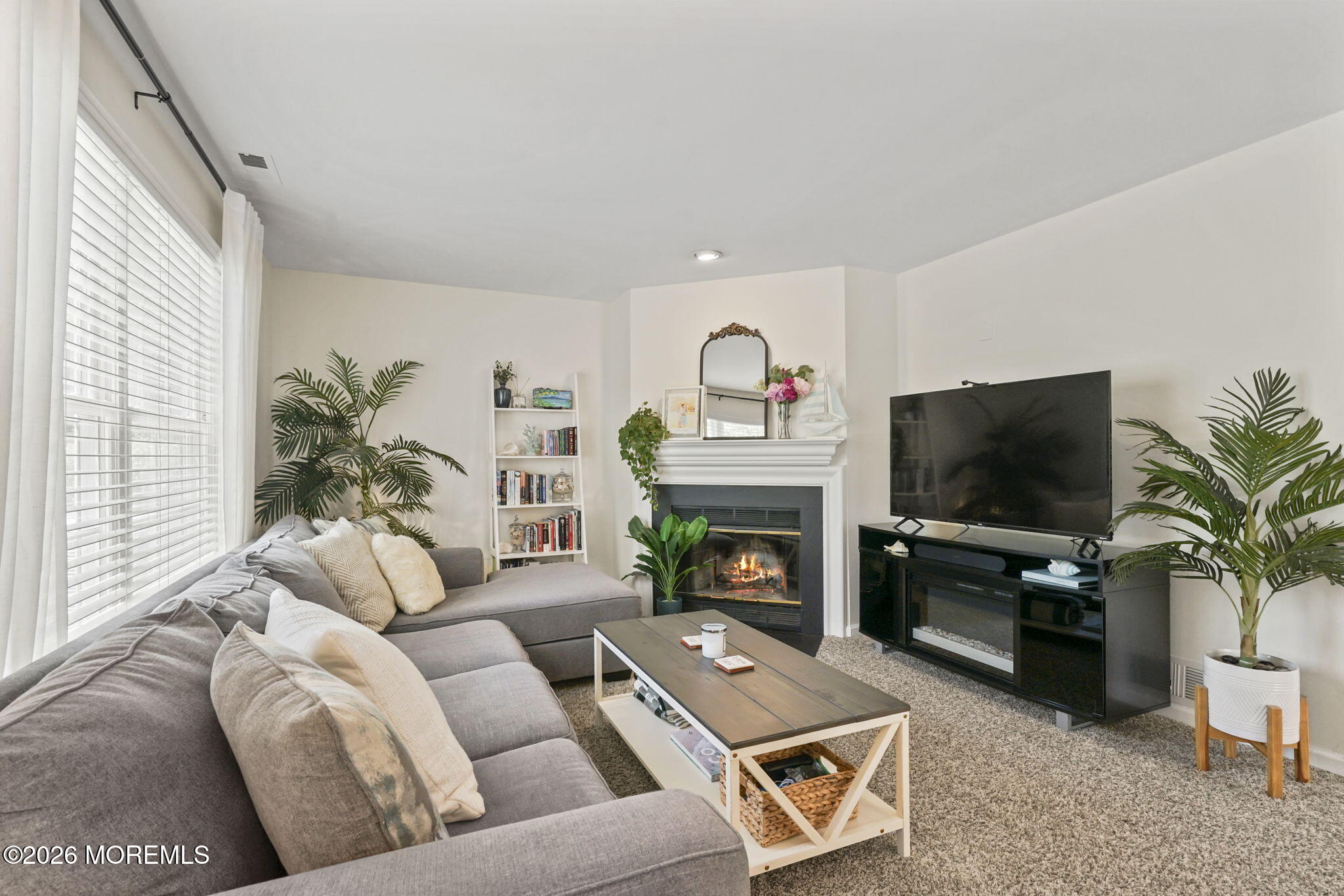 37 Racquet Road