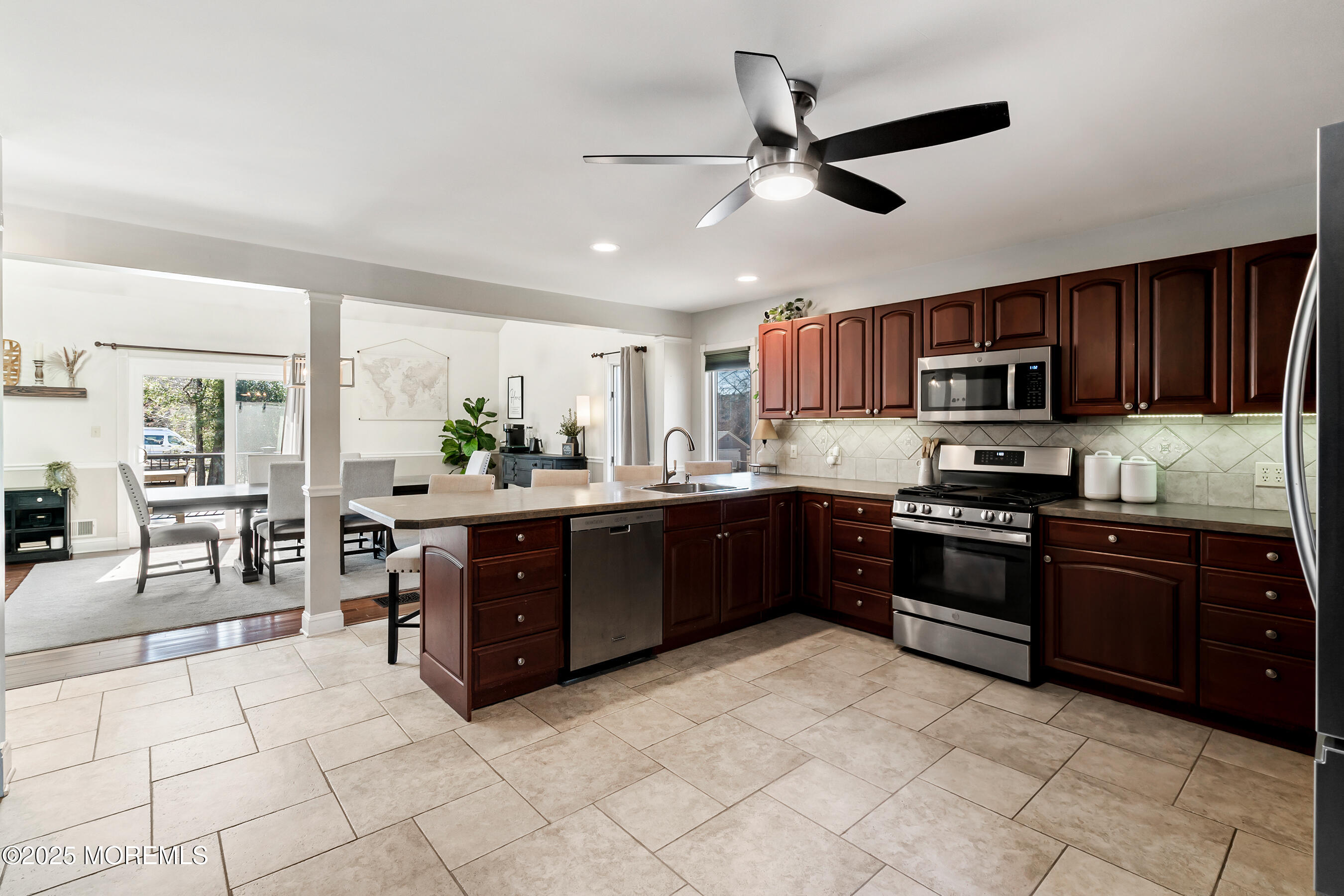 674 Oak Glen Road, Howell, New Jersey image 15
