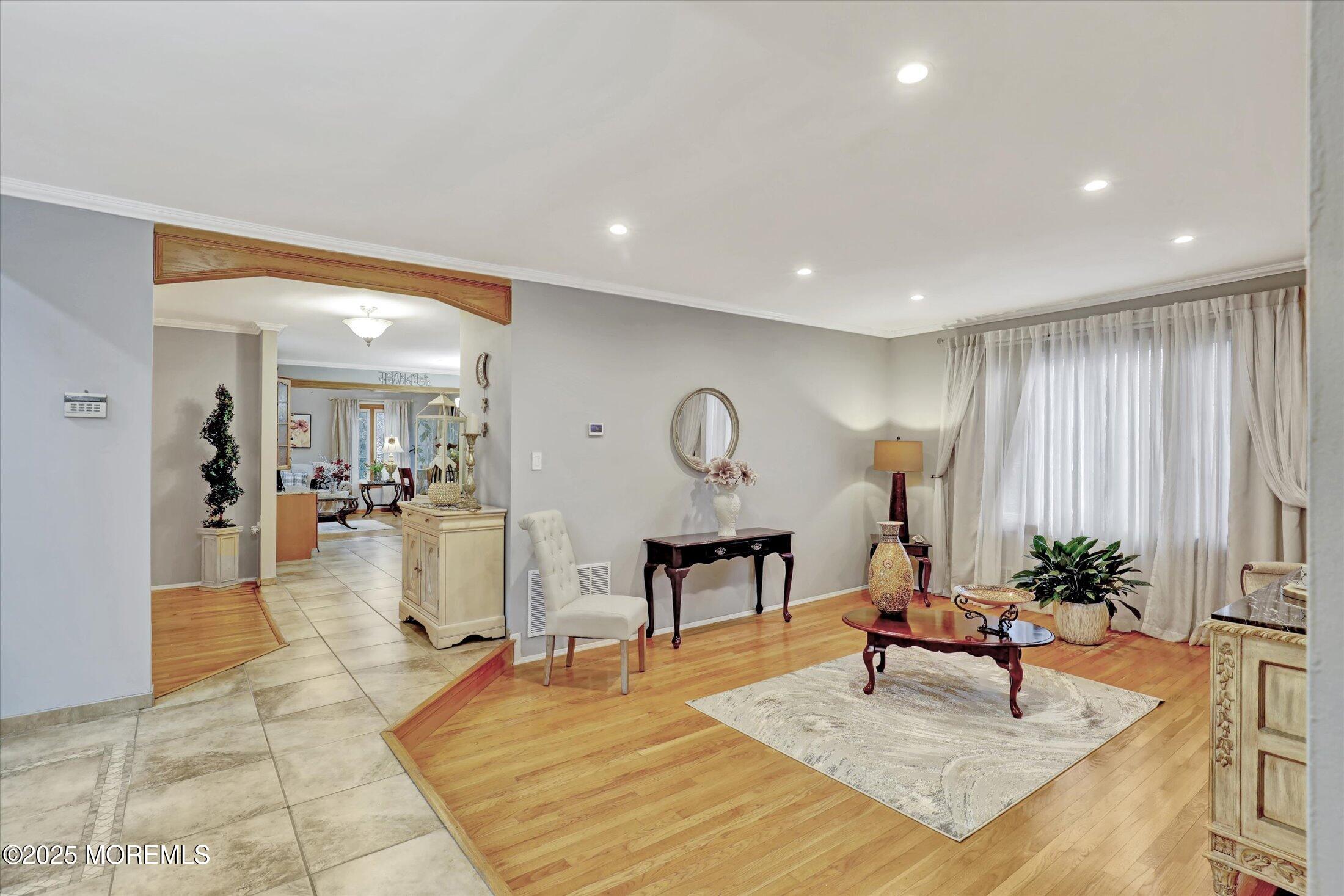 22 Cloverleaf Drive, Marlboro, New Jersey image 12