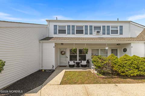 Condo For Sale - 6 Mediterranean Court<br/> Ocean County, Barnegat, NJ 08005