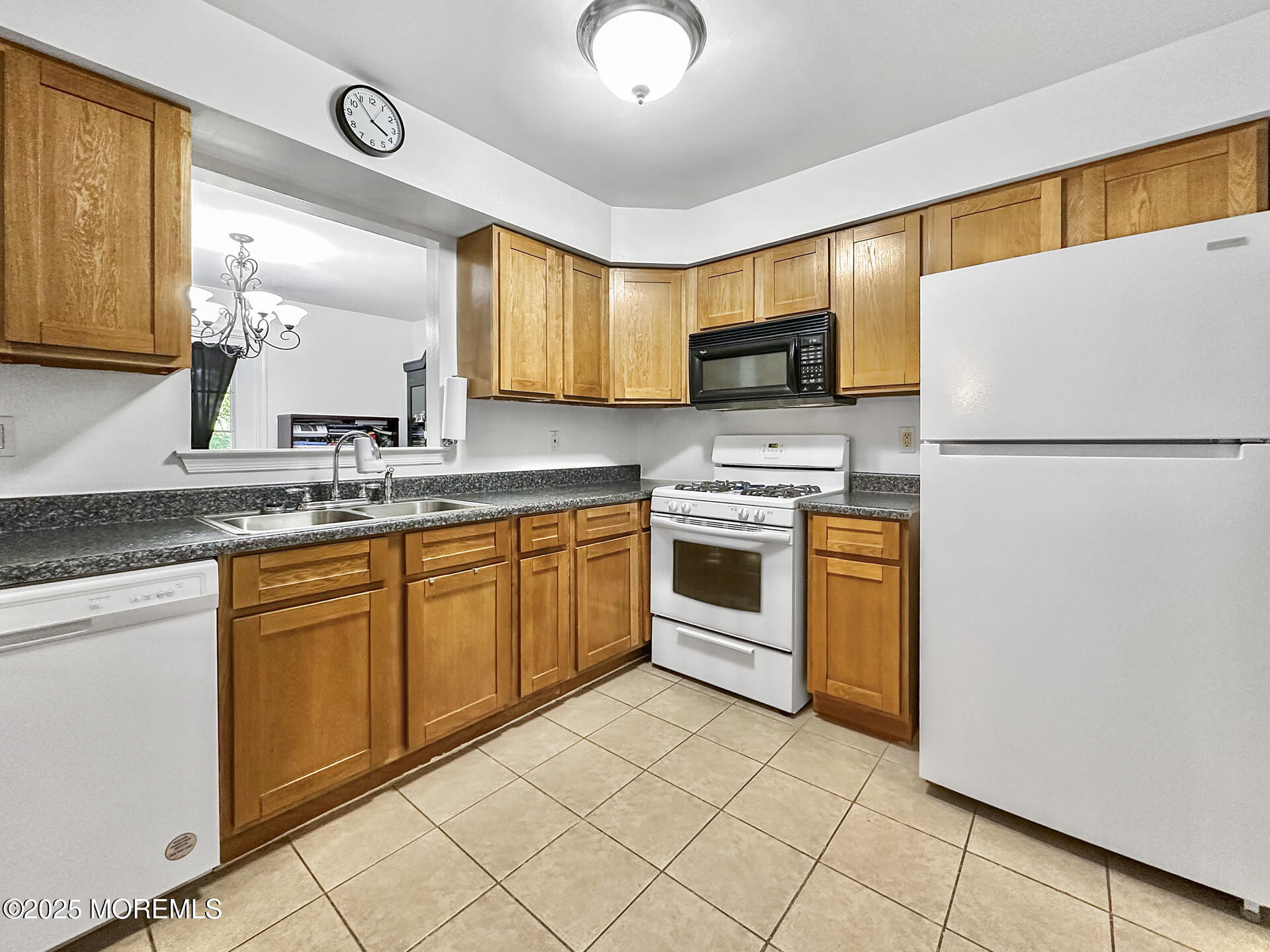 77 Poplar Place