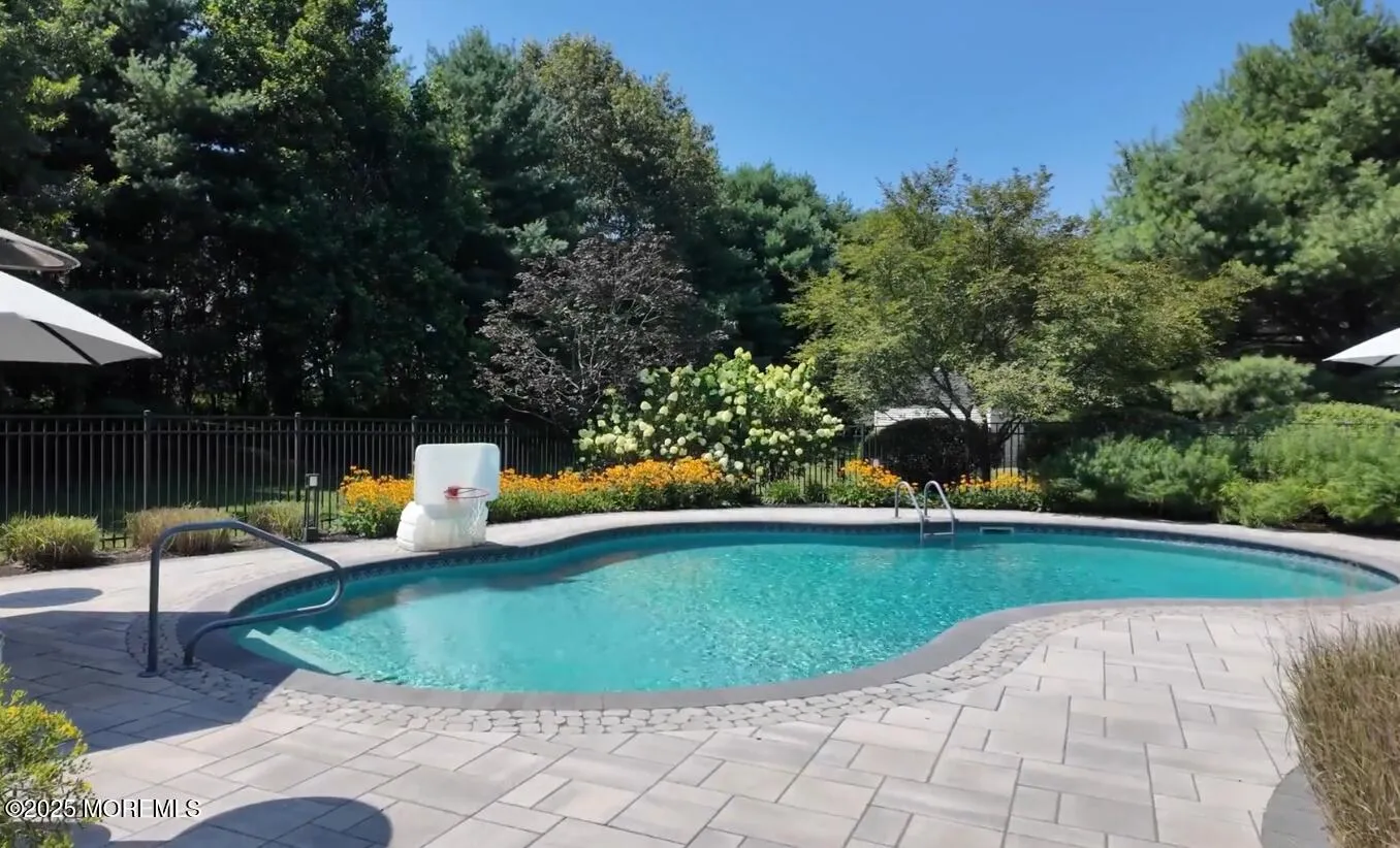 Allentown, New Jersey 08501, United States, 4 Bedrooms Bedrooms, ,3 BathroomsBathrooms,Residential,Coming Soon,179903