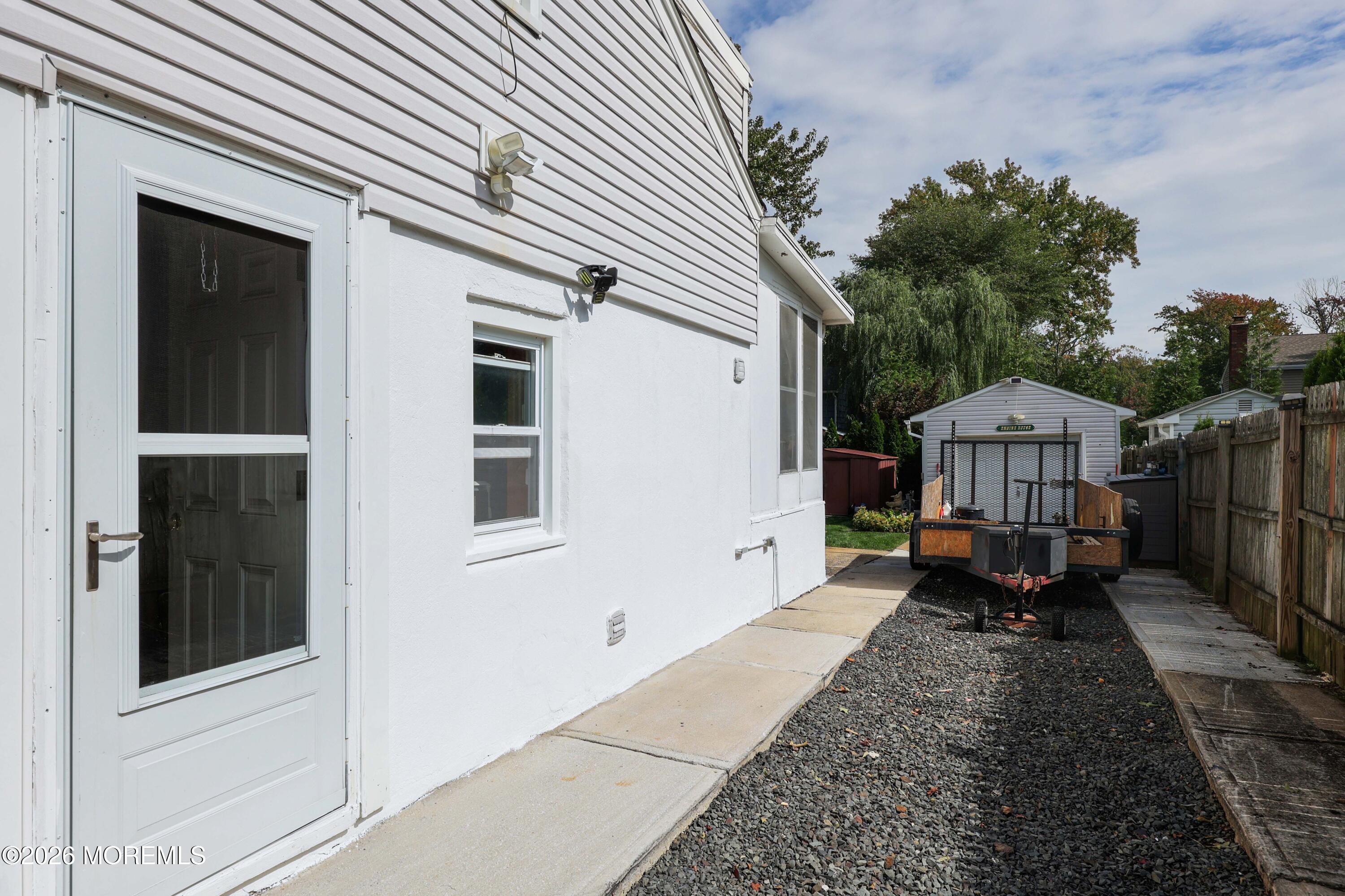 32 Sunset Place