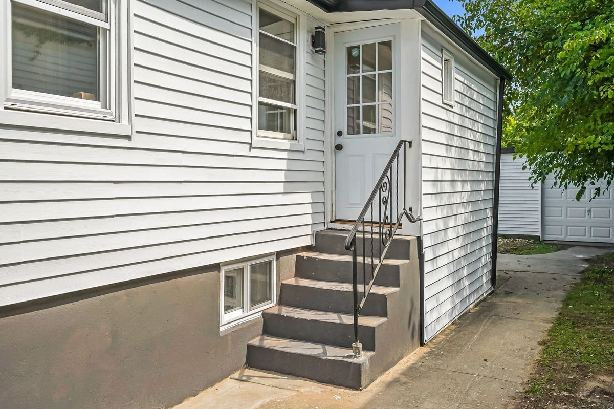 181 Hilltop Boulevard