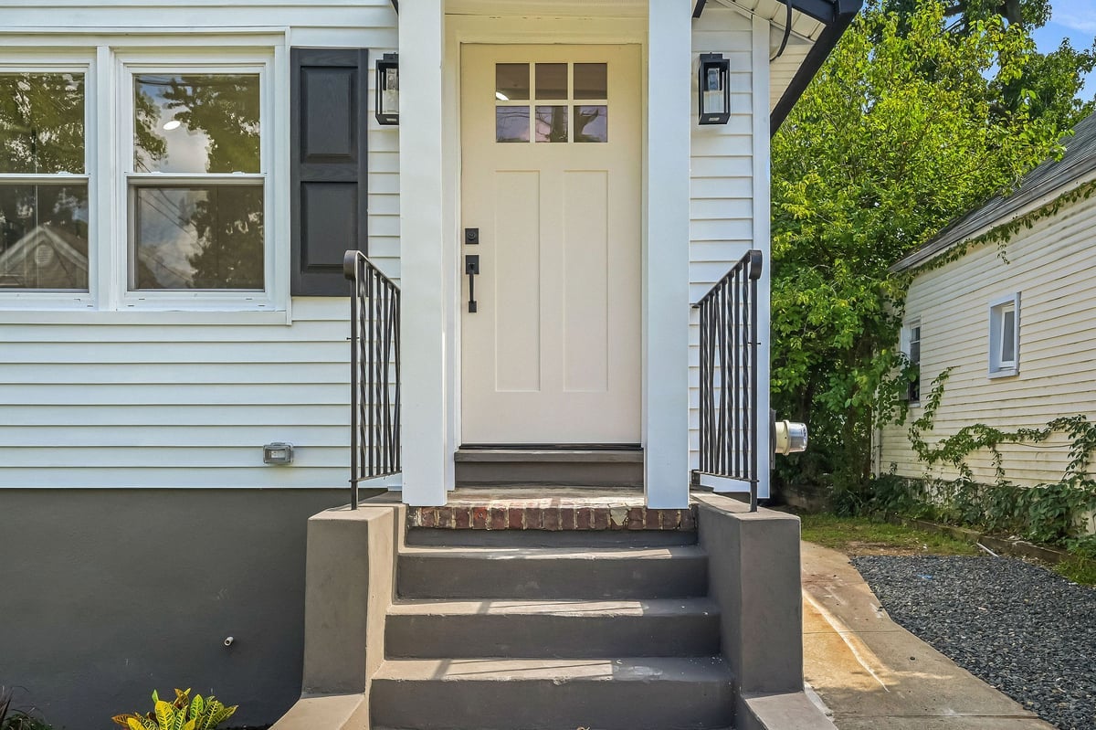 181 Hilltop Boulevard