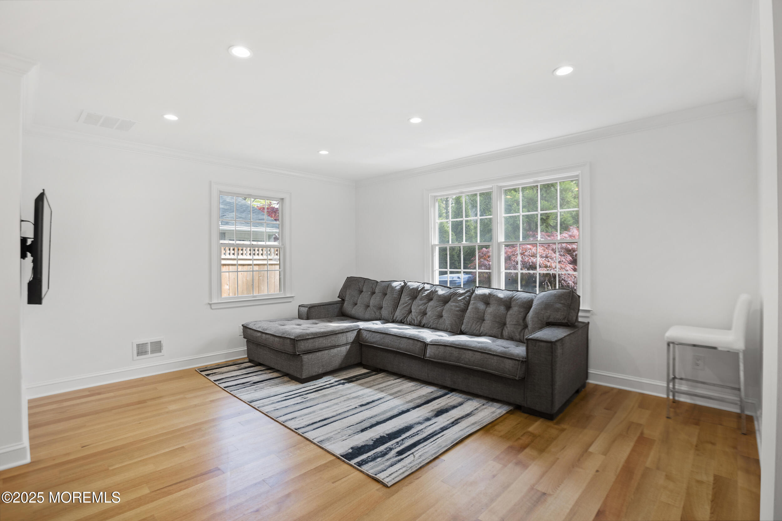196 Highwood Road, Oakhurst, New Jersey image 5