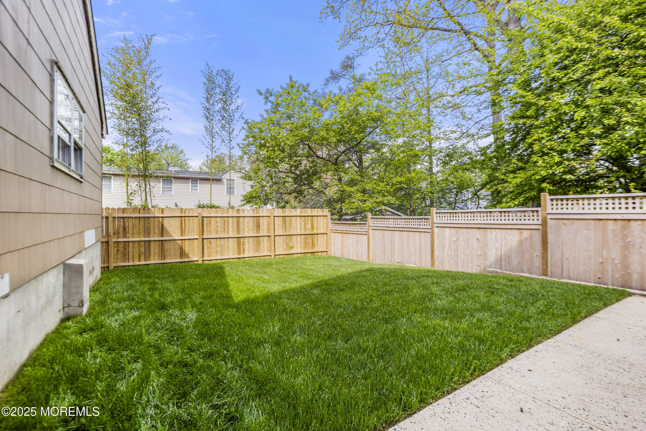 196 Highwood Road, Oakhurst, New Jersey image 32