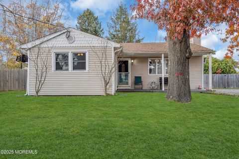 Homes For Sale - 1541 Commonwealth Boulevard<br/> Toms River, NJ 08757