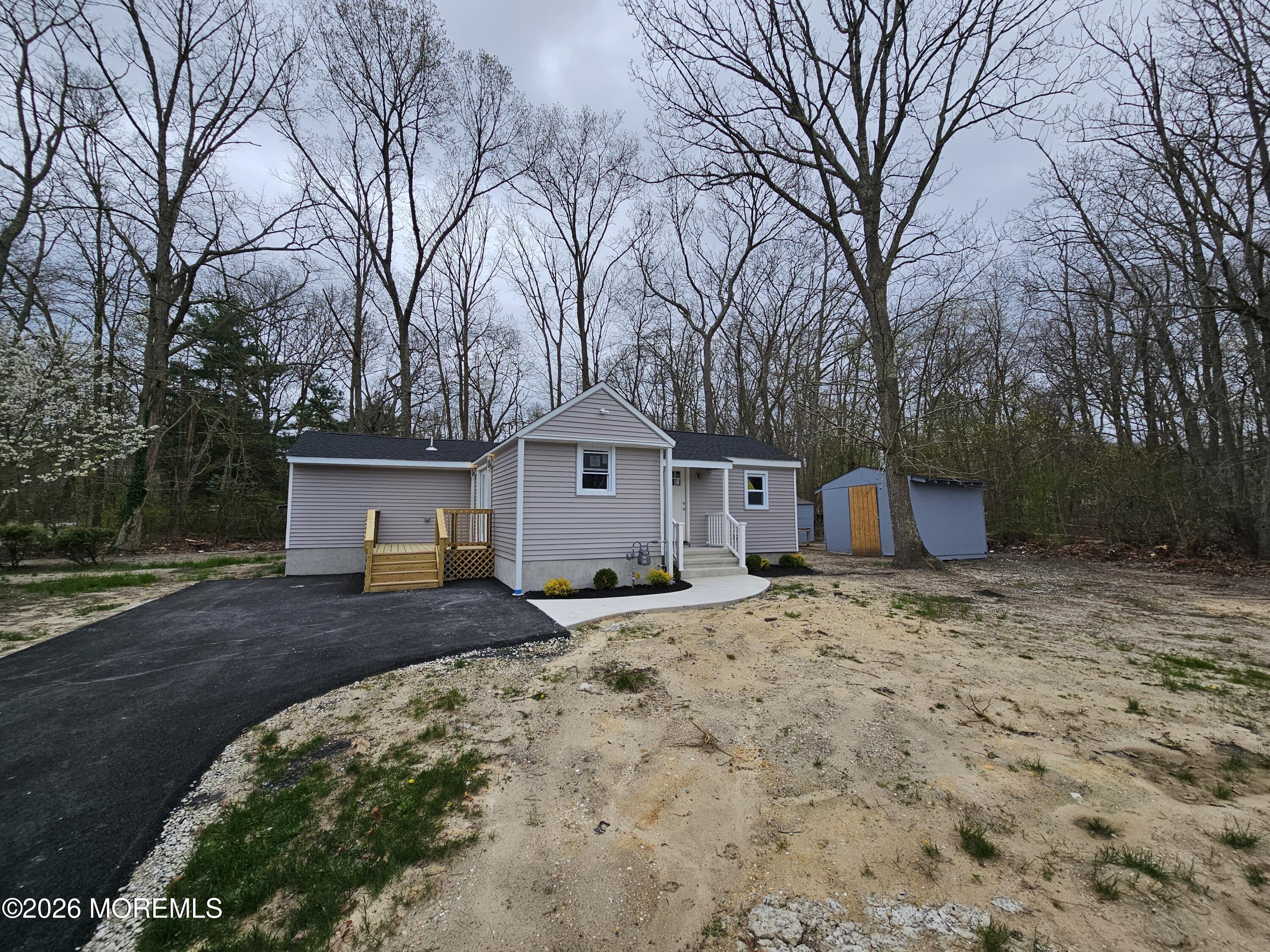 Photo 1 of 14 — 6611 Magnolia Drive, Commercial, NJ 08332