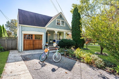 Photo of 104 Iroquois Road, Manasquan, NJ 08736 (MLS # 22633103)