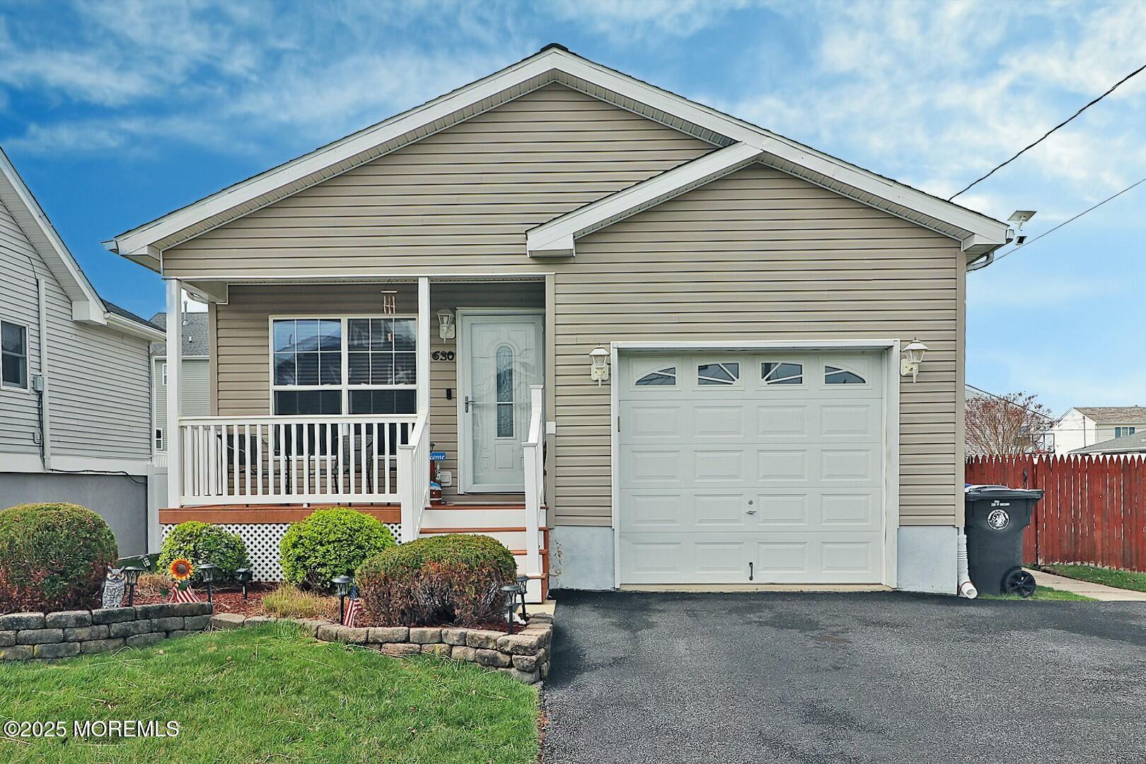 630 Goose Place, Toms River, New Jersey image 1