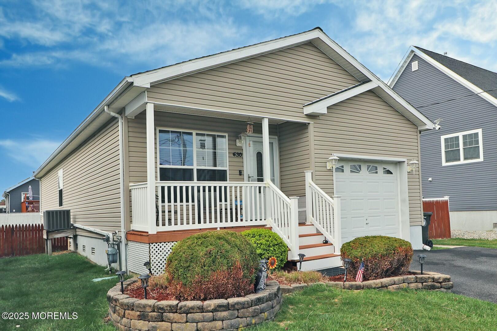 630 Goose Place, Toms River, New Jersey image 3