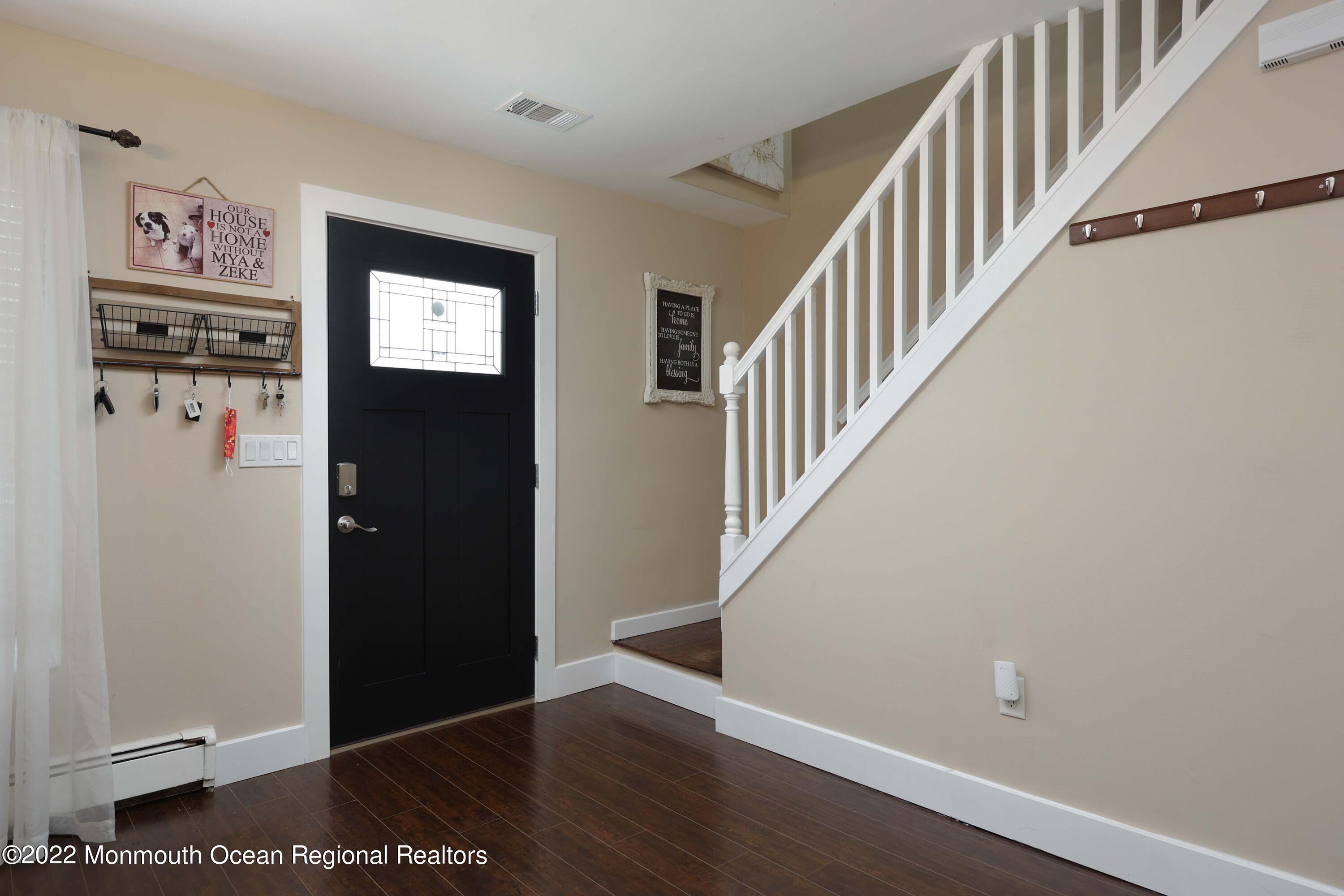 13 Therese Avenue, Keyport, New Jersey image 4