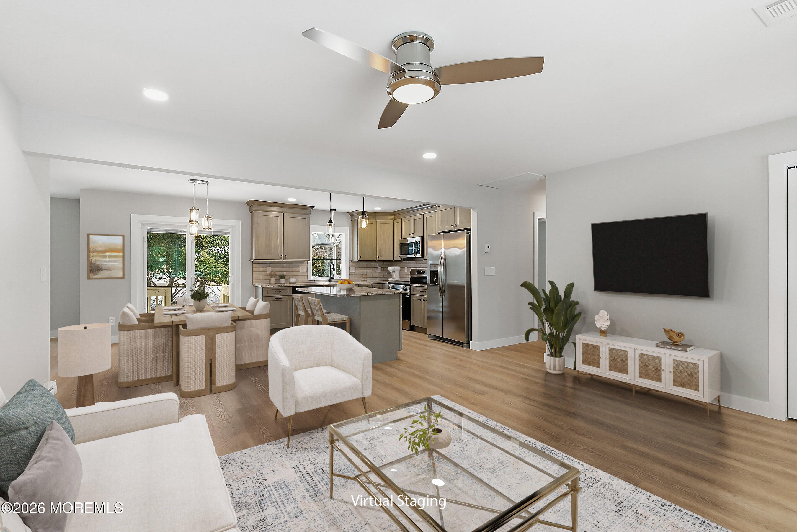 10 Woodbury Court