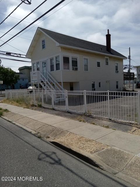 201 Blaine Avenue, Seaside Heights, NJ 08751 - MLS#: 22420063