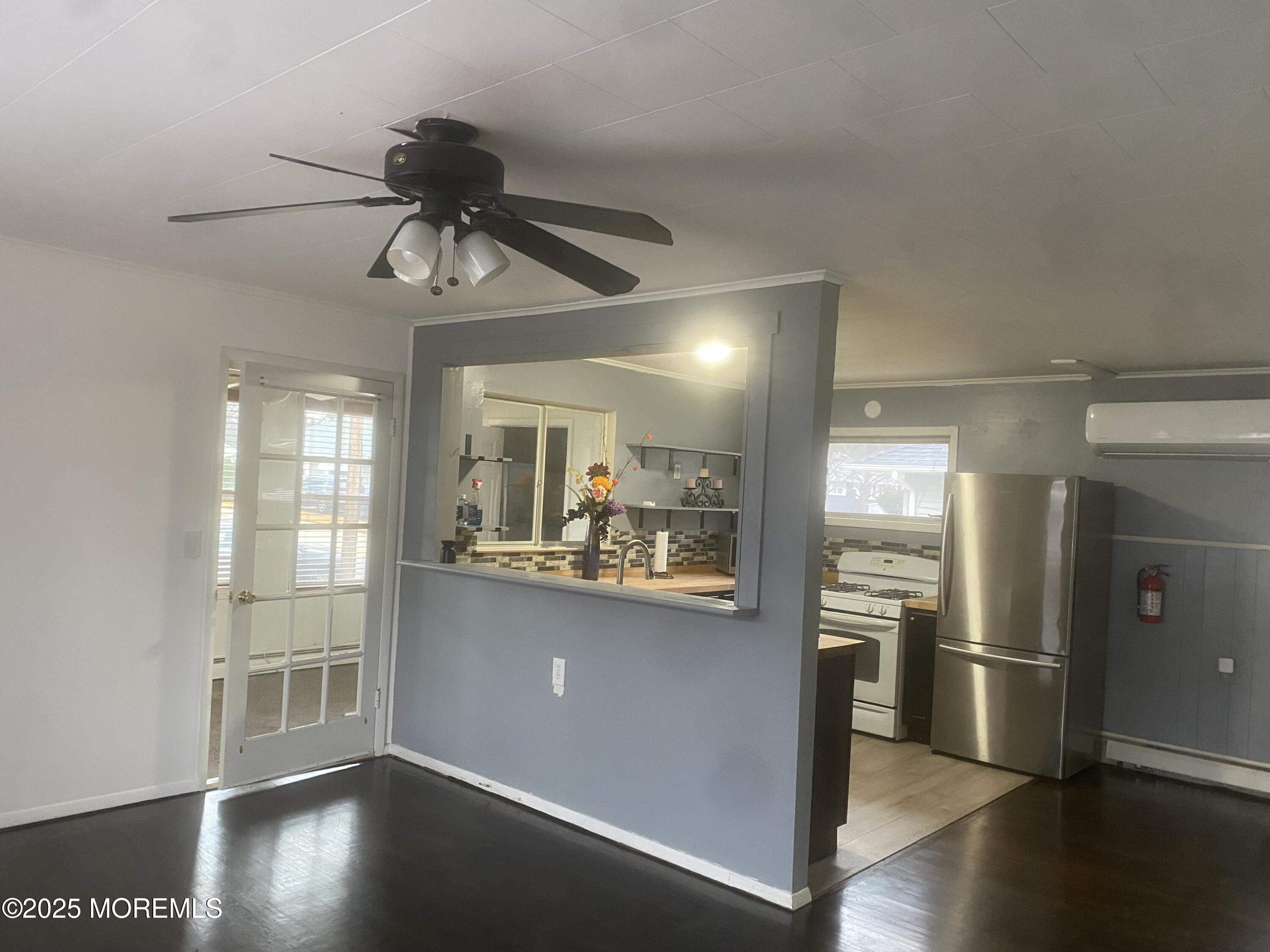 23 Yellowstone Drive