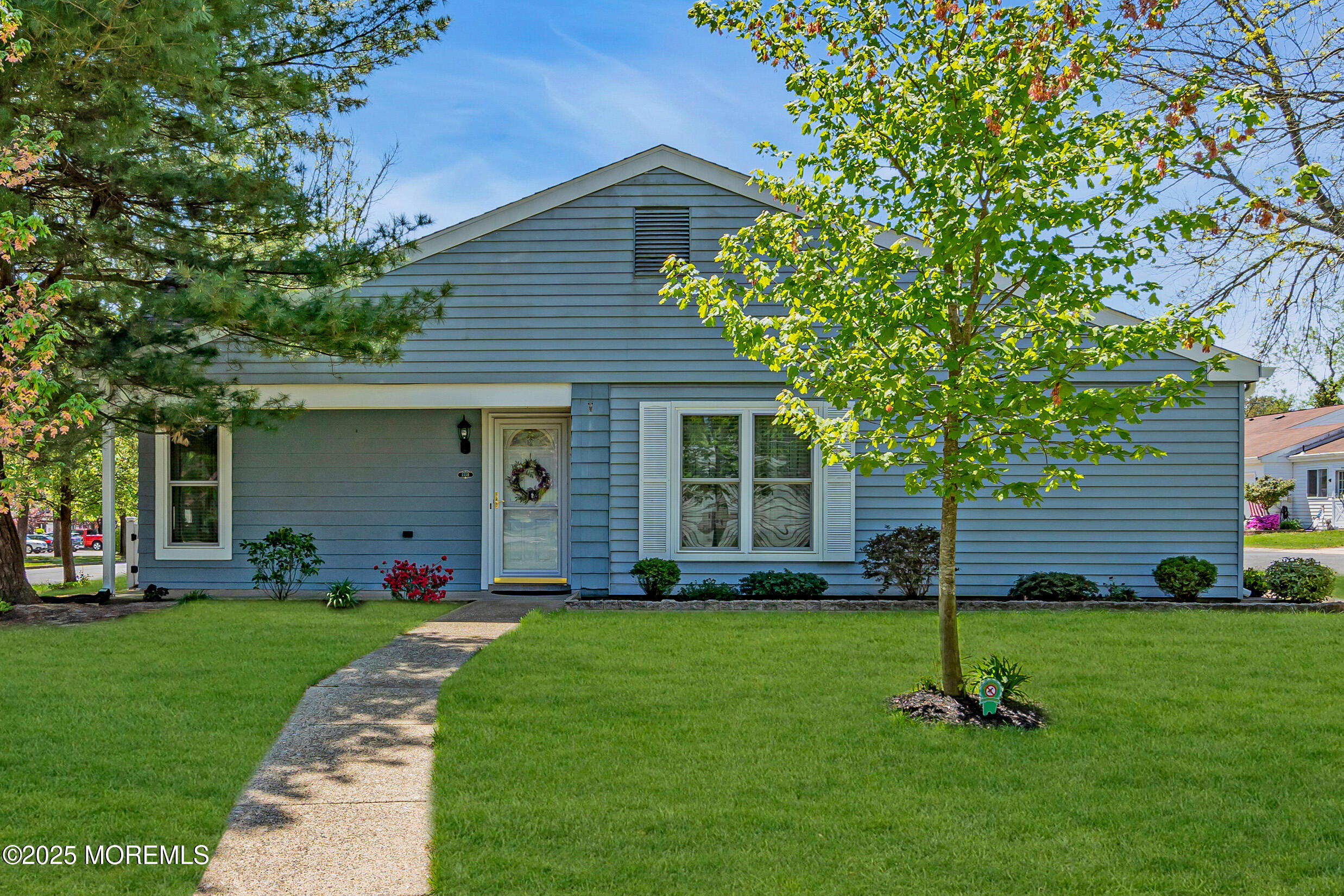 555B Malvern Court, Manchester, New Jersey image 1