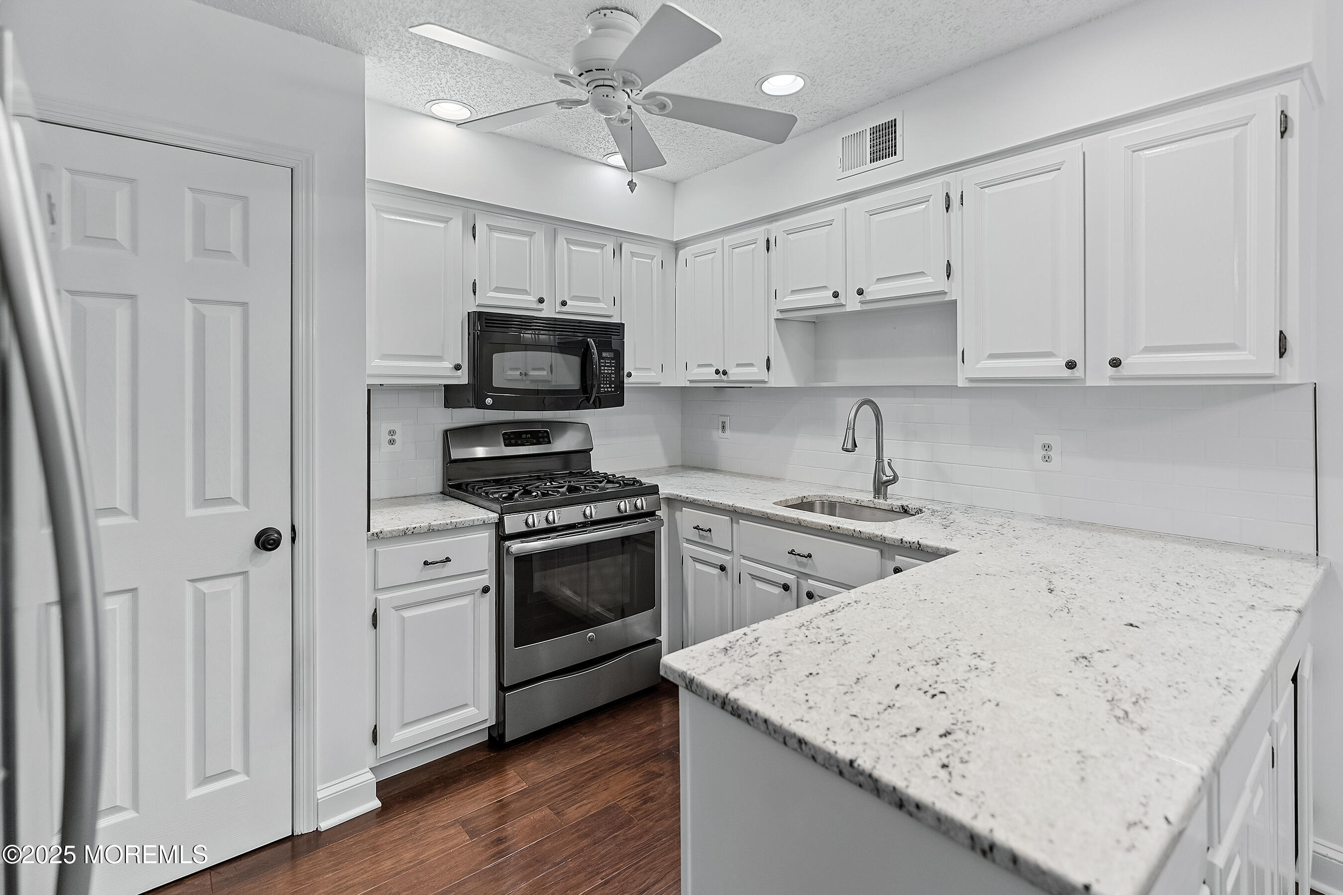 103 Shore Drive, Long Branch, New Jersey image 4