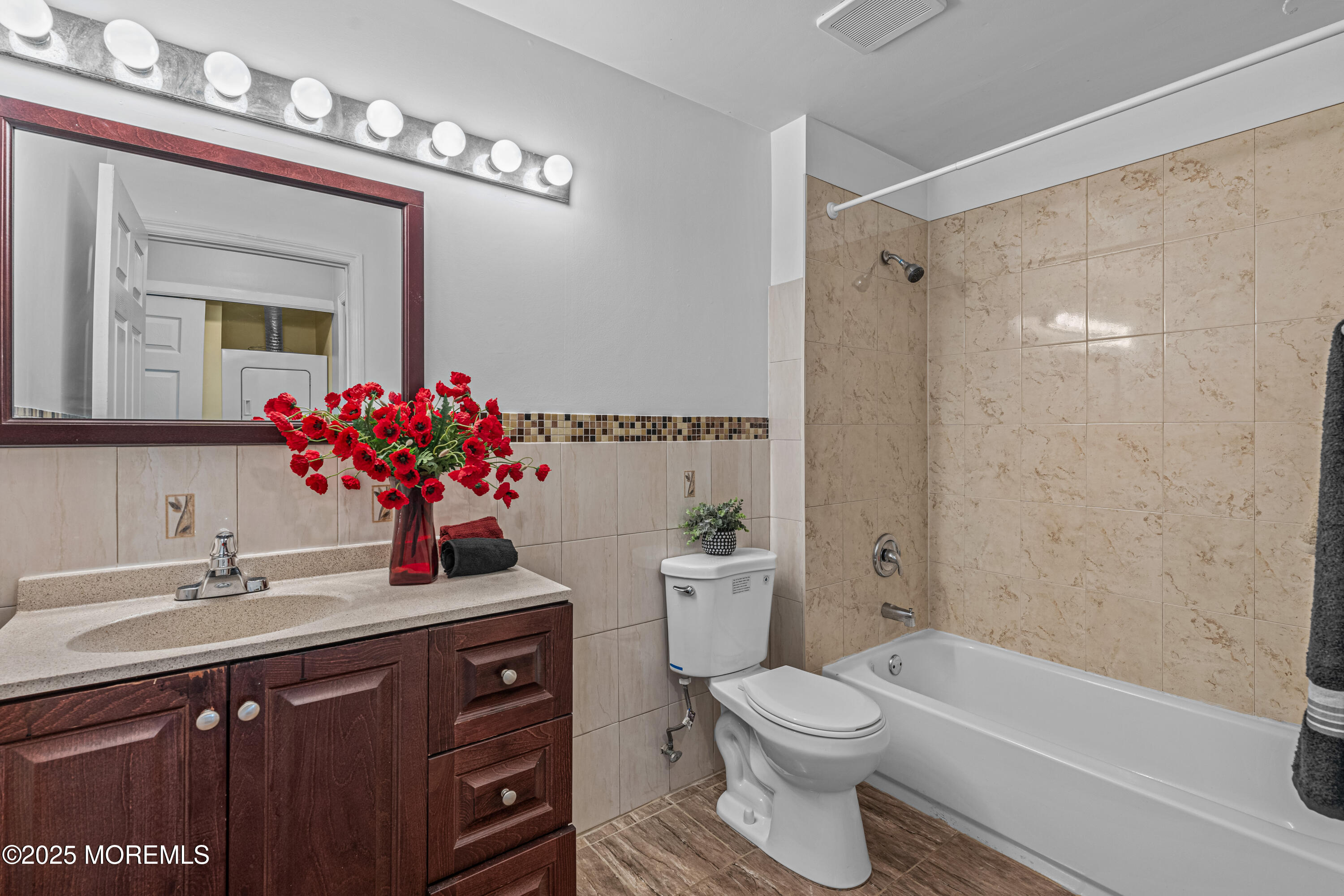8113 Tamarron Drive #8113, Plainsboro, New Jersey image 18