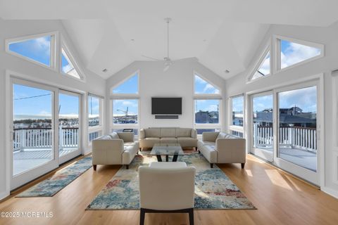 Homes For Sale - 913 N Ocean Avenue<br/> Ocean County, Seaside Park, NJ 08752