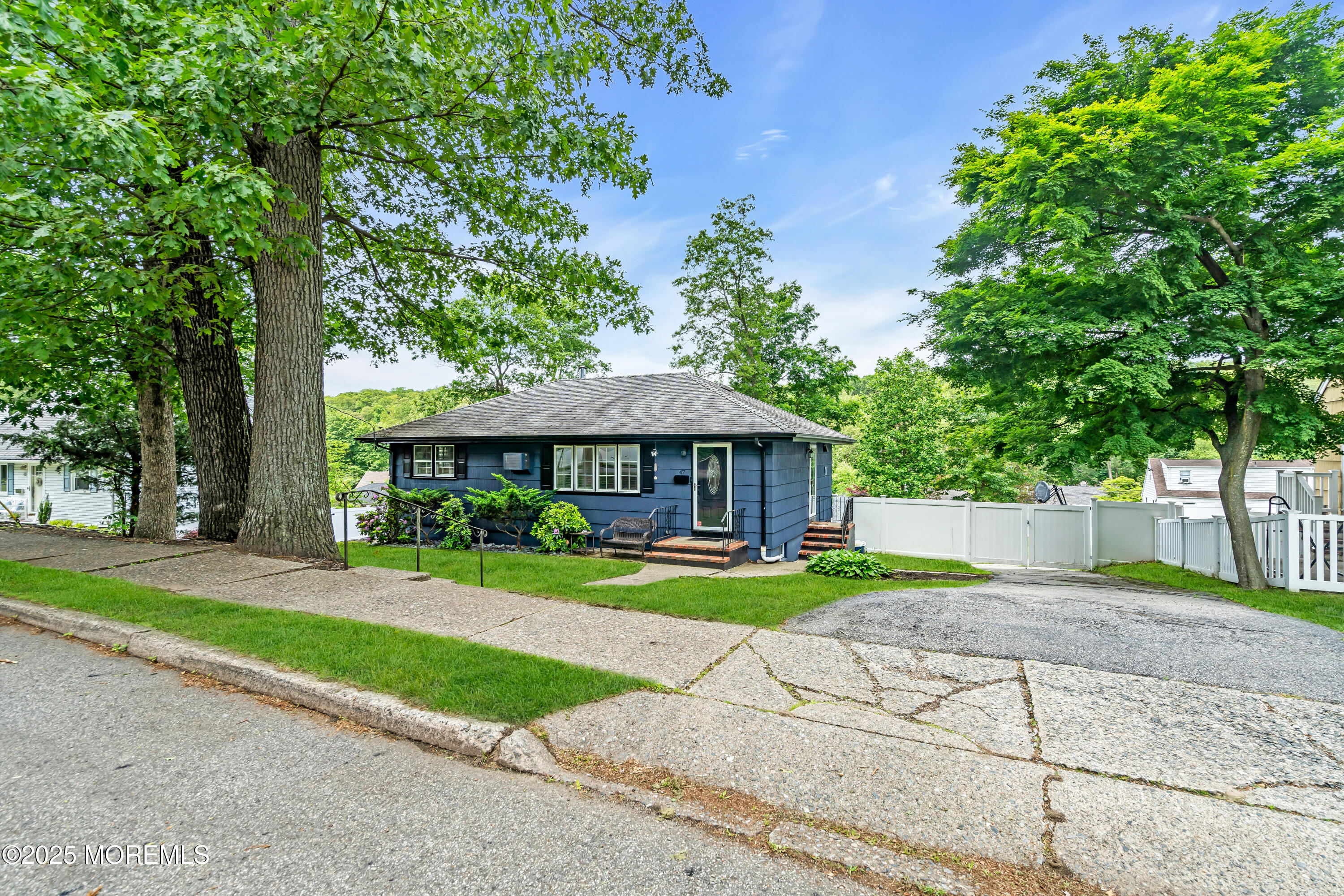 47 Knolls Road, Bloomingdale, New Jersey image 4