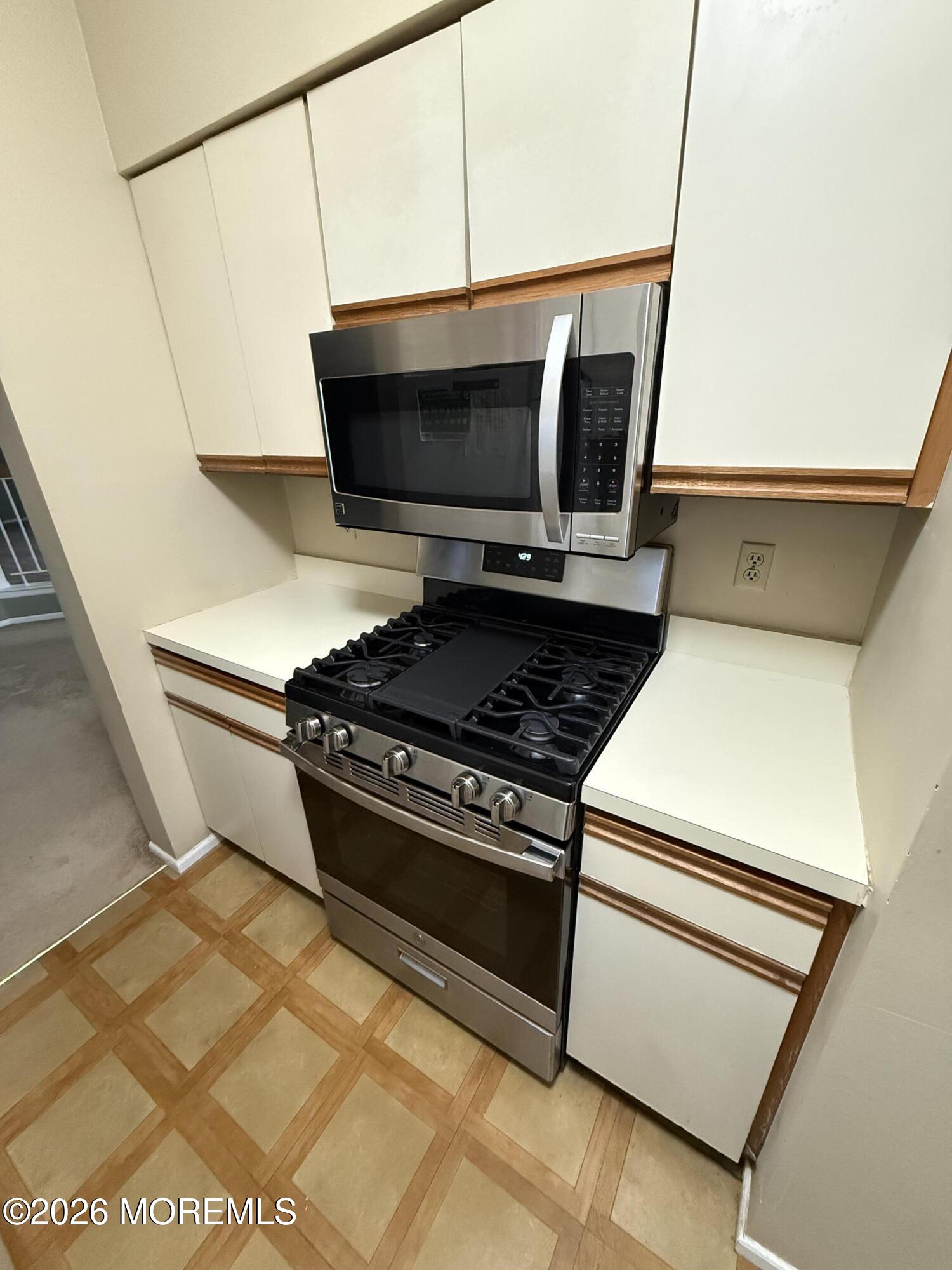 766 Burntwood Trail 734