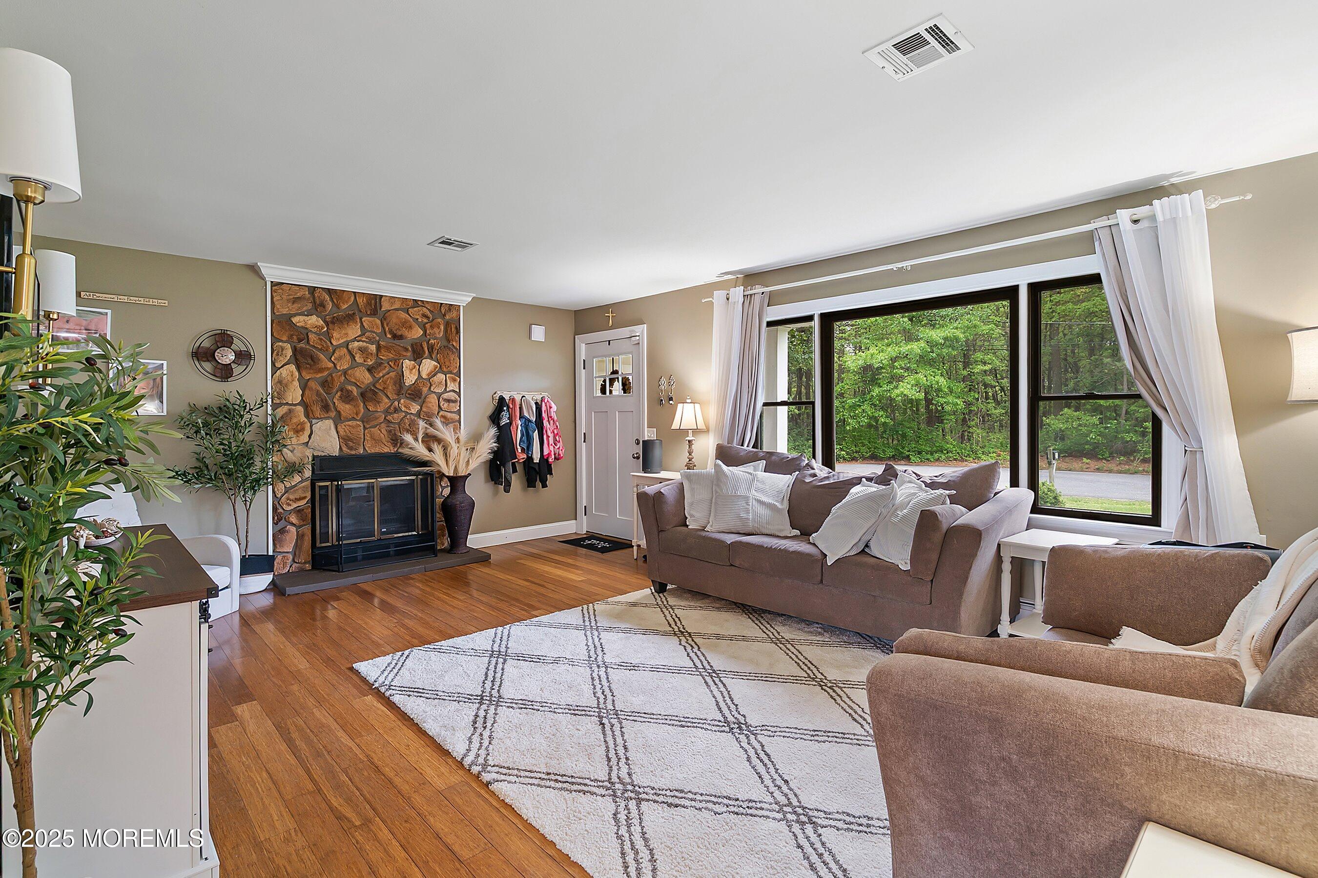 283 Woodhaven Boulevard, Bayville, New Jersey image 8