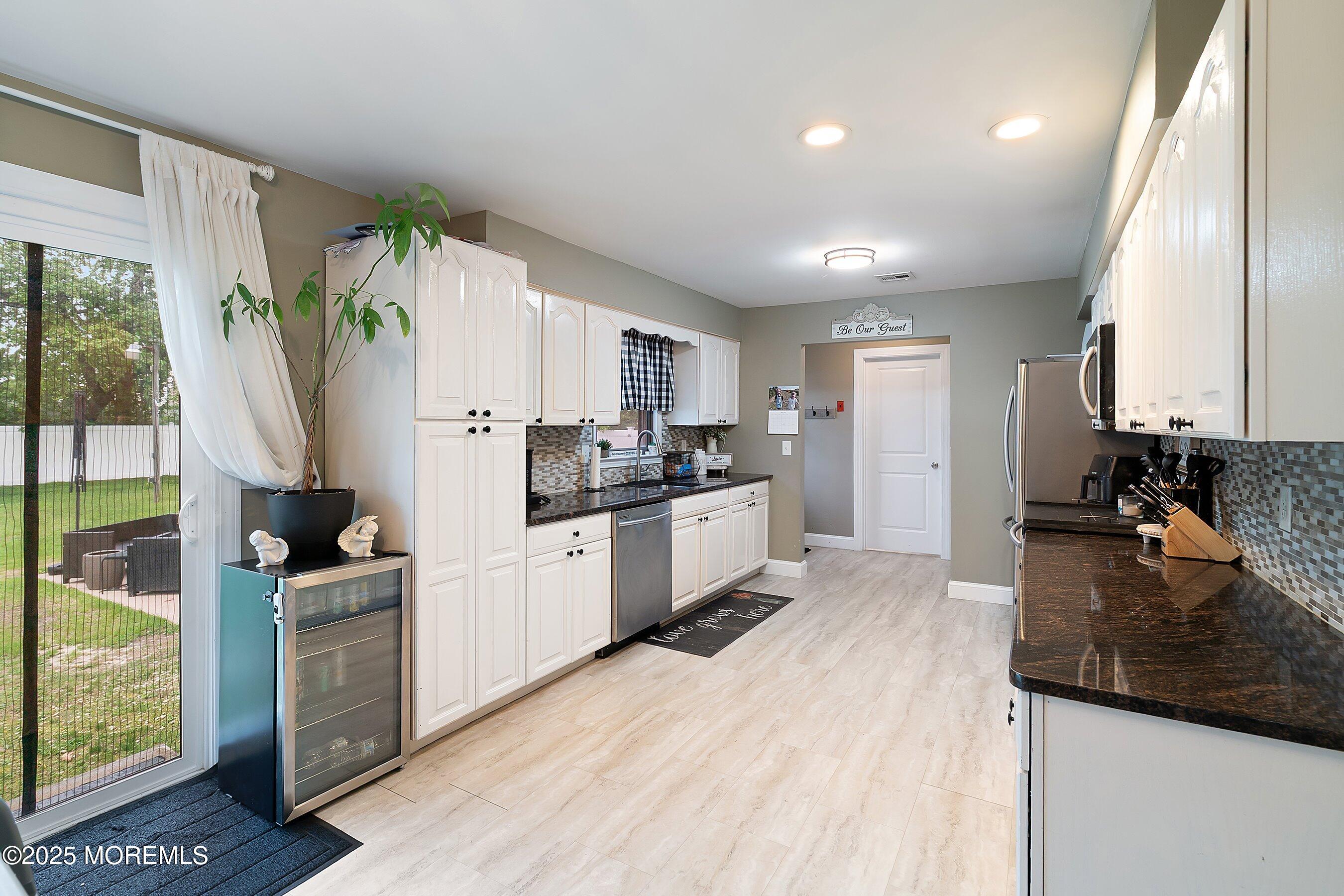 283 Woodhaven Boulevard, Bayville, New Jersey image 4