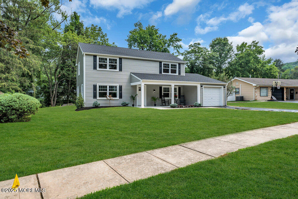 8 Imperia Place