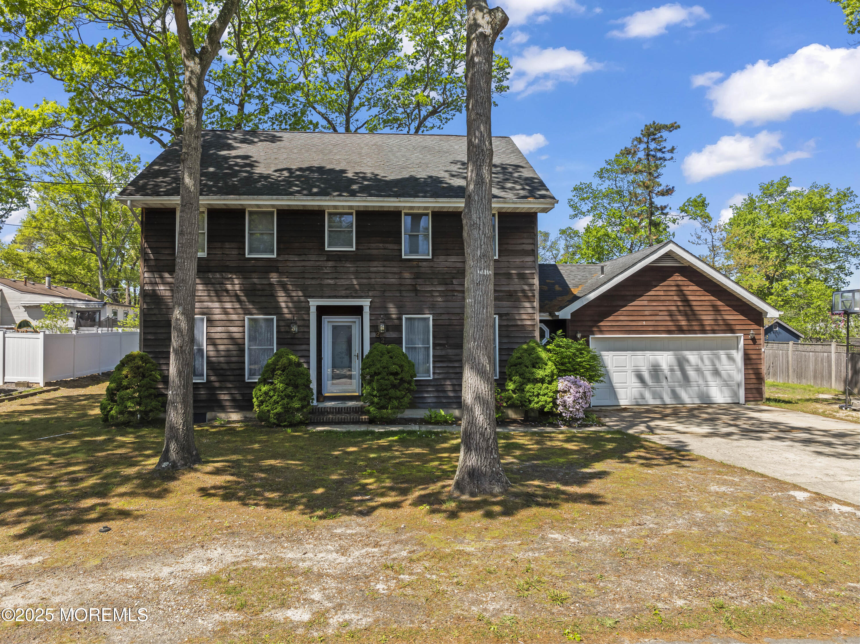 2205 Sweetwood Drive, Forked River, New Jersey image 2