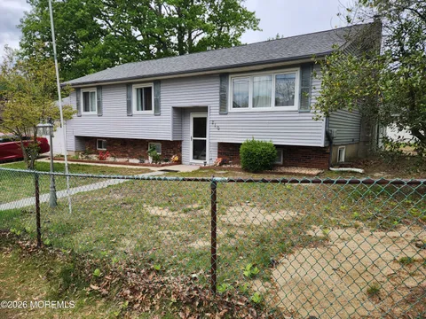 MLS: 22613610