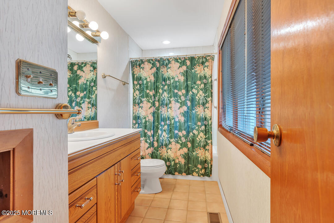 99 N Lakeshore Drive, Manahawkin, New Jersey image 28
