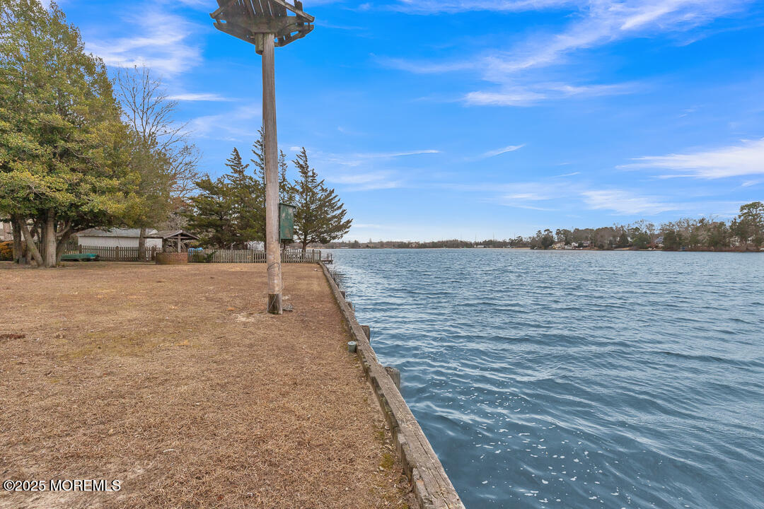 99 N Lakeshore Drive, Manahawkin, New Jersey image 43