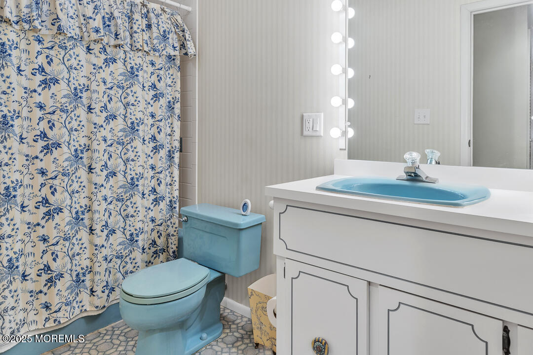 99 N Lakeshore Drive, Manahawkin, New Jersey image 23