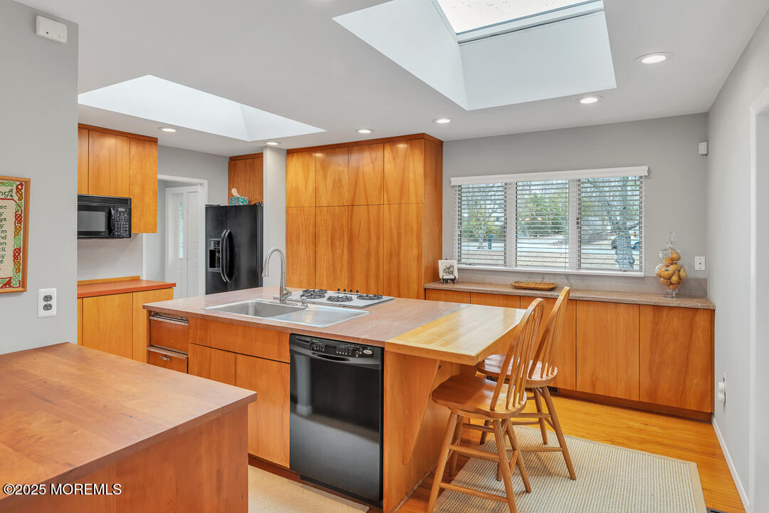 99 N Lakeshore Drive, Manahawkin, New Jersey image 16