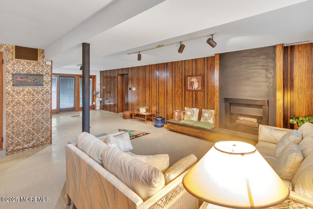 99 N Lakeshore Drive, Manahawkin, New Jersey image 36