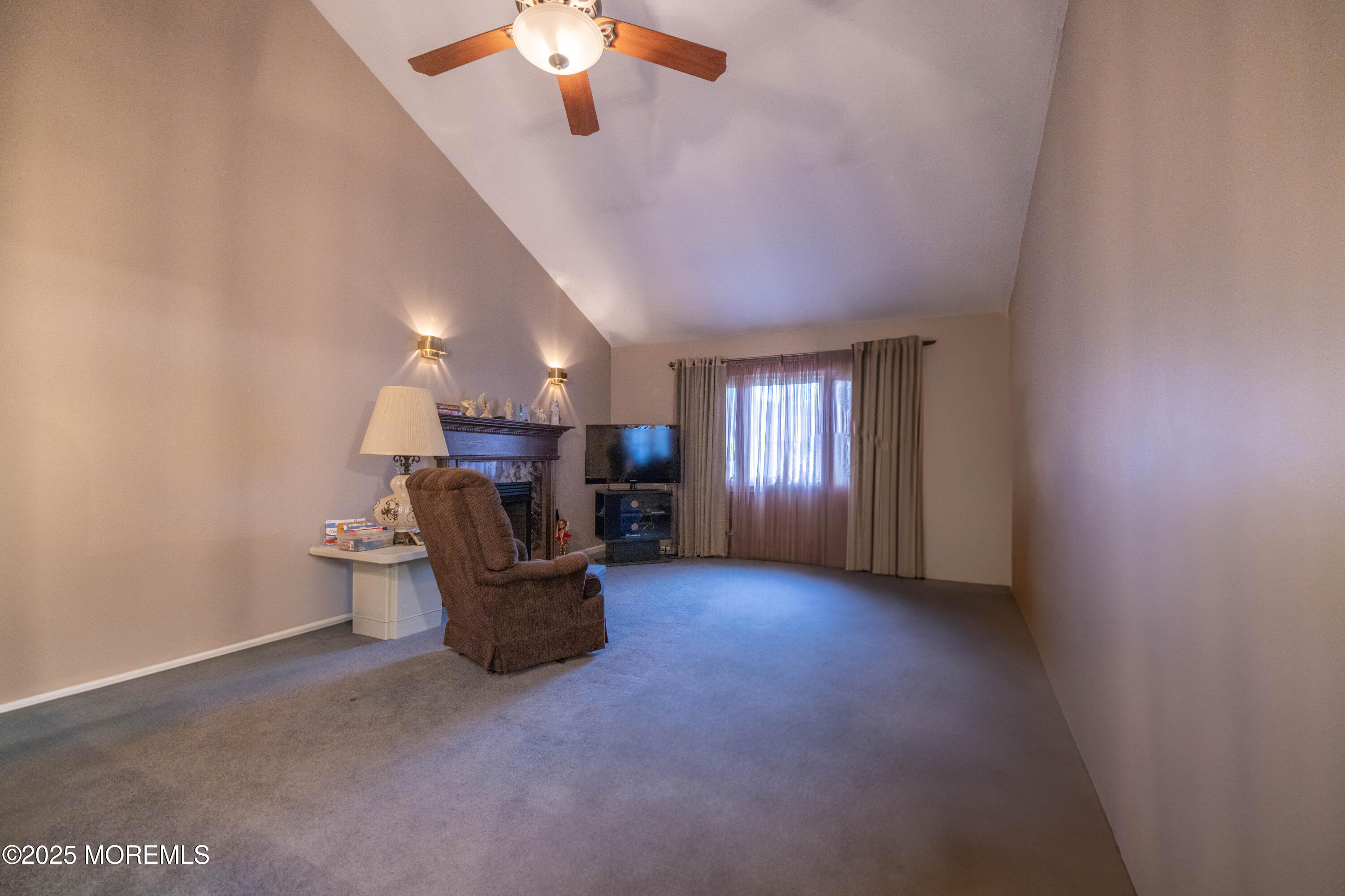 17 Angela Cir, Hazlet, New Jersey image 3