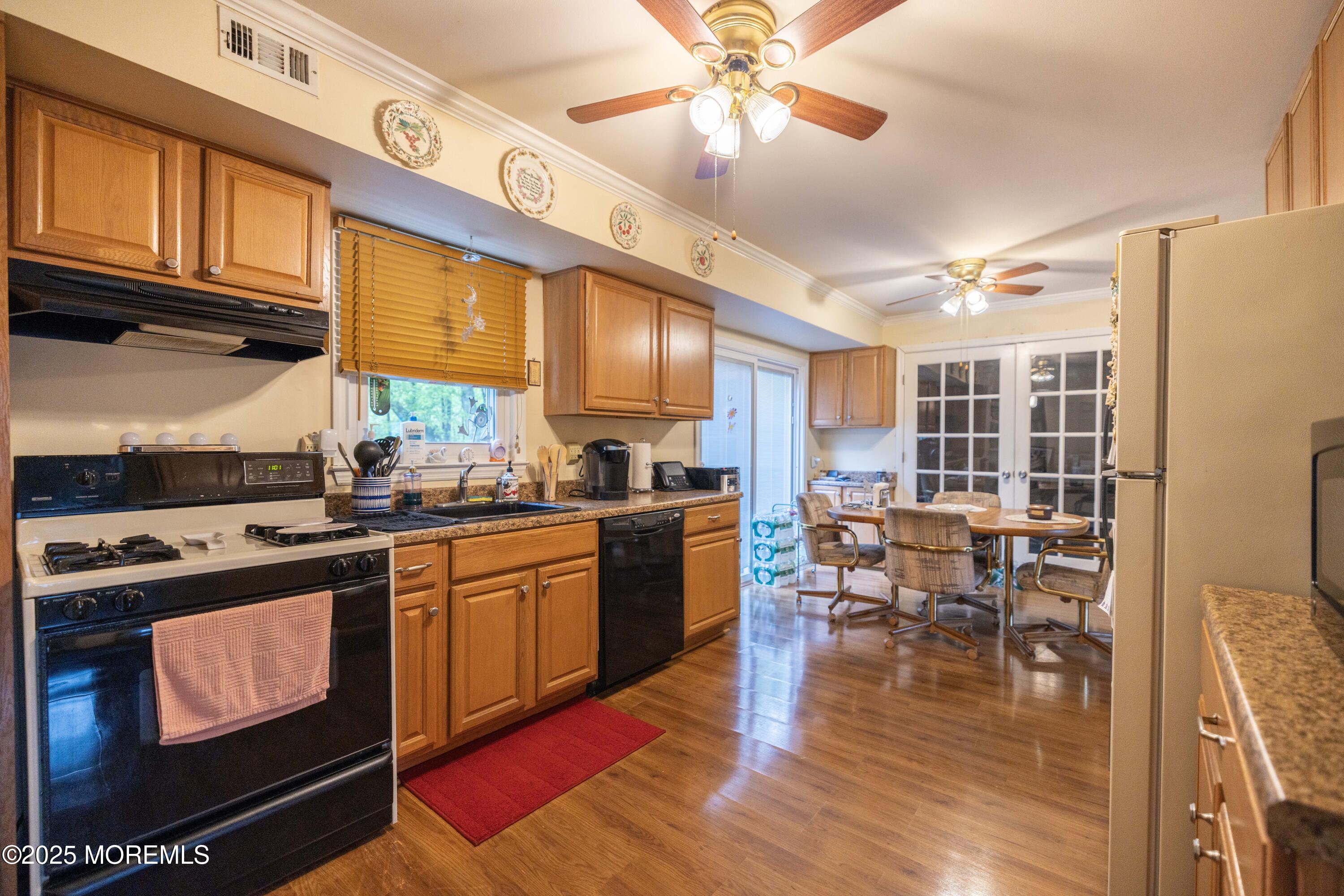 17 Angela Cir, Hazlet, New Jersey image 7