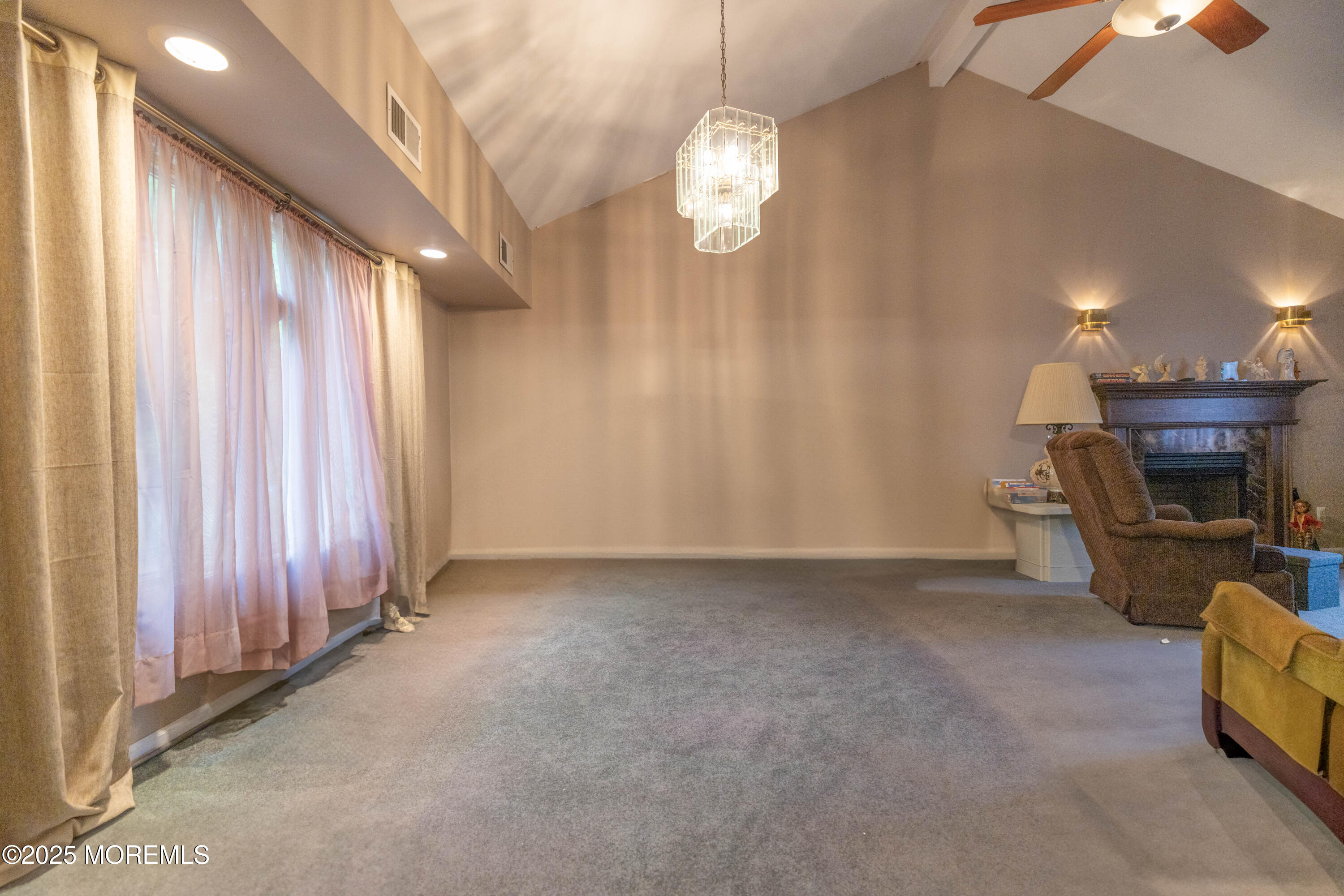17 Angela Cir, Hazlet, New Jersey image 2