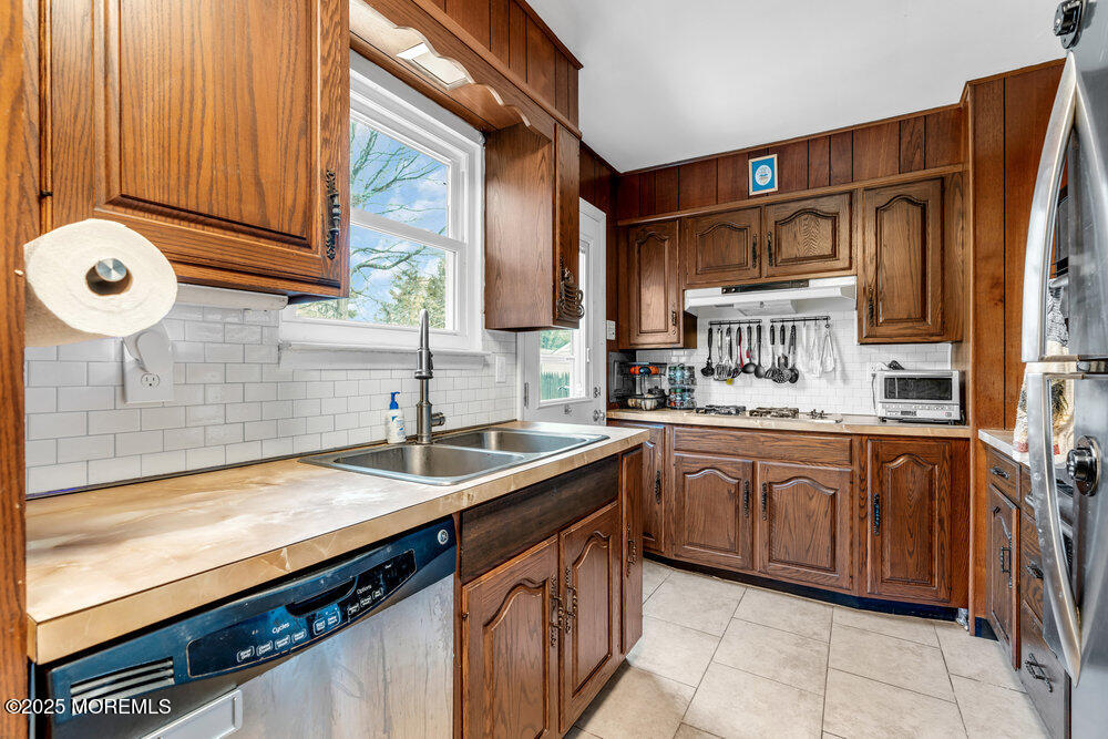 21 Dockage Road, Bayville, New Jersey image 10
