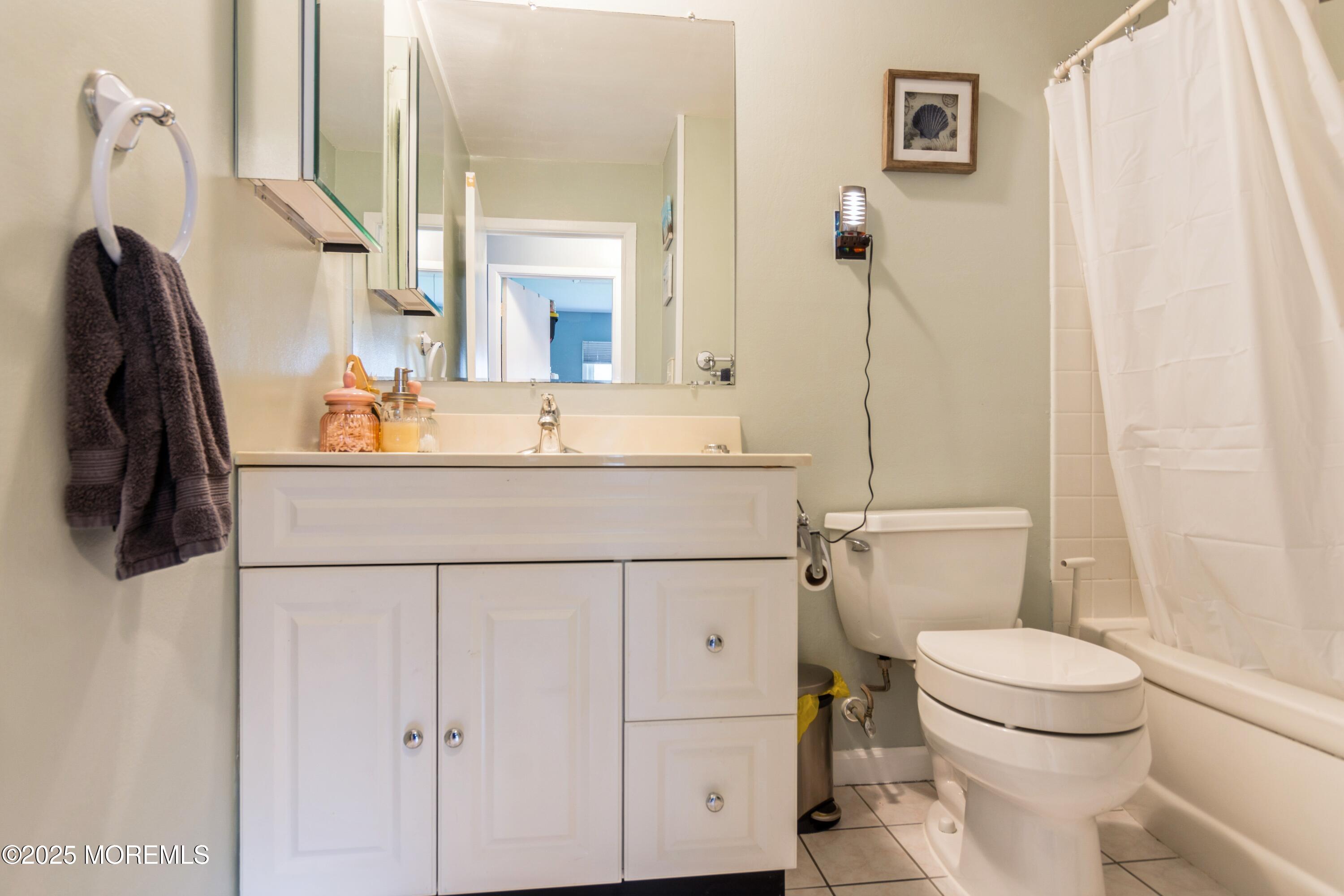 59 Chilton Lane, Aberdeen, New Jersey image 19