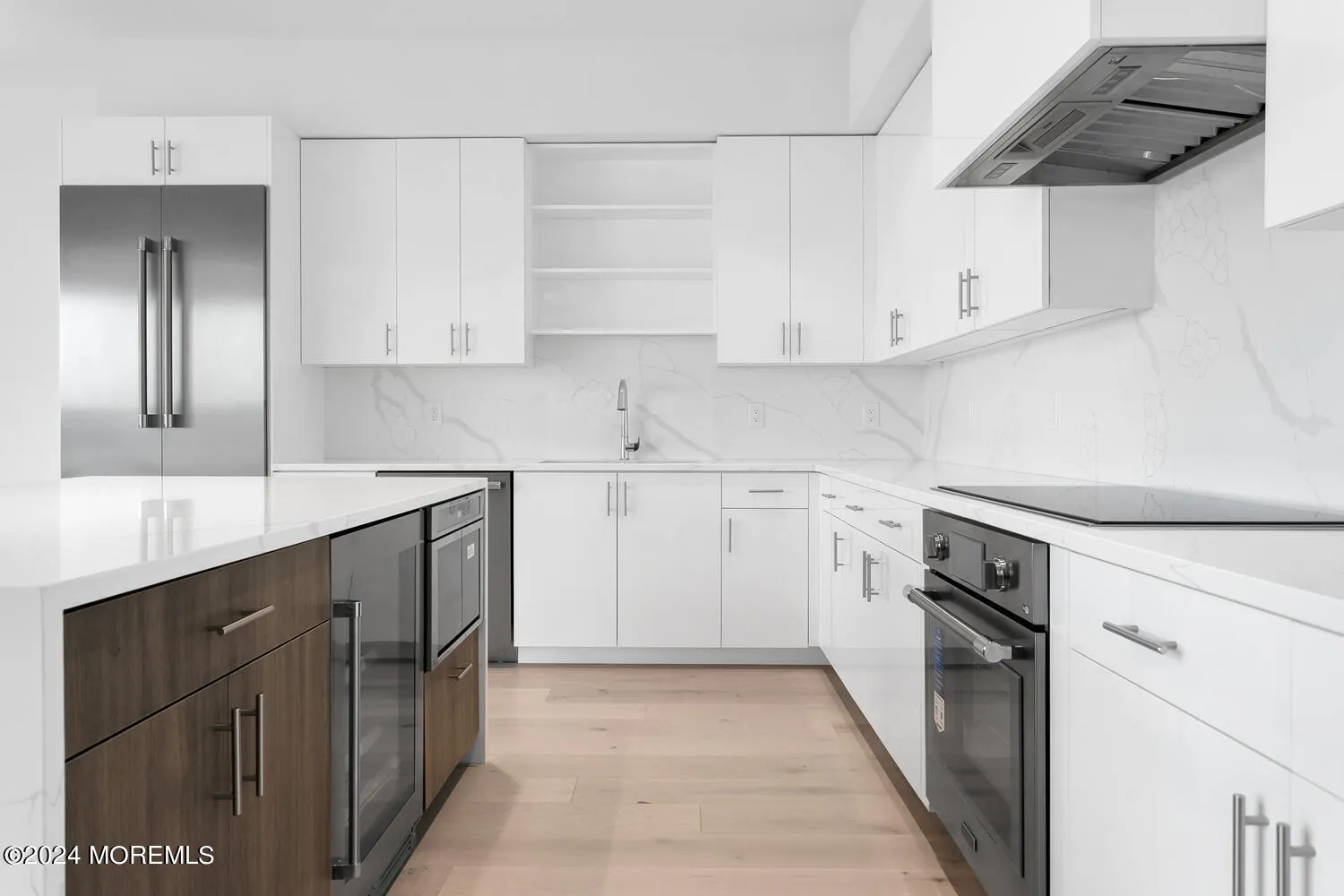 Red Bank, New Jersey 07701, United States, 2 Bedrooms Bedrooms, ,3 BathroomsBathrooms,Residential,Active,42136